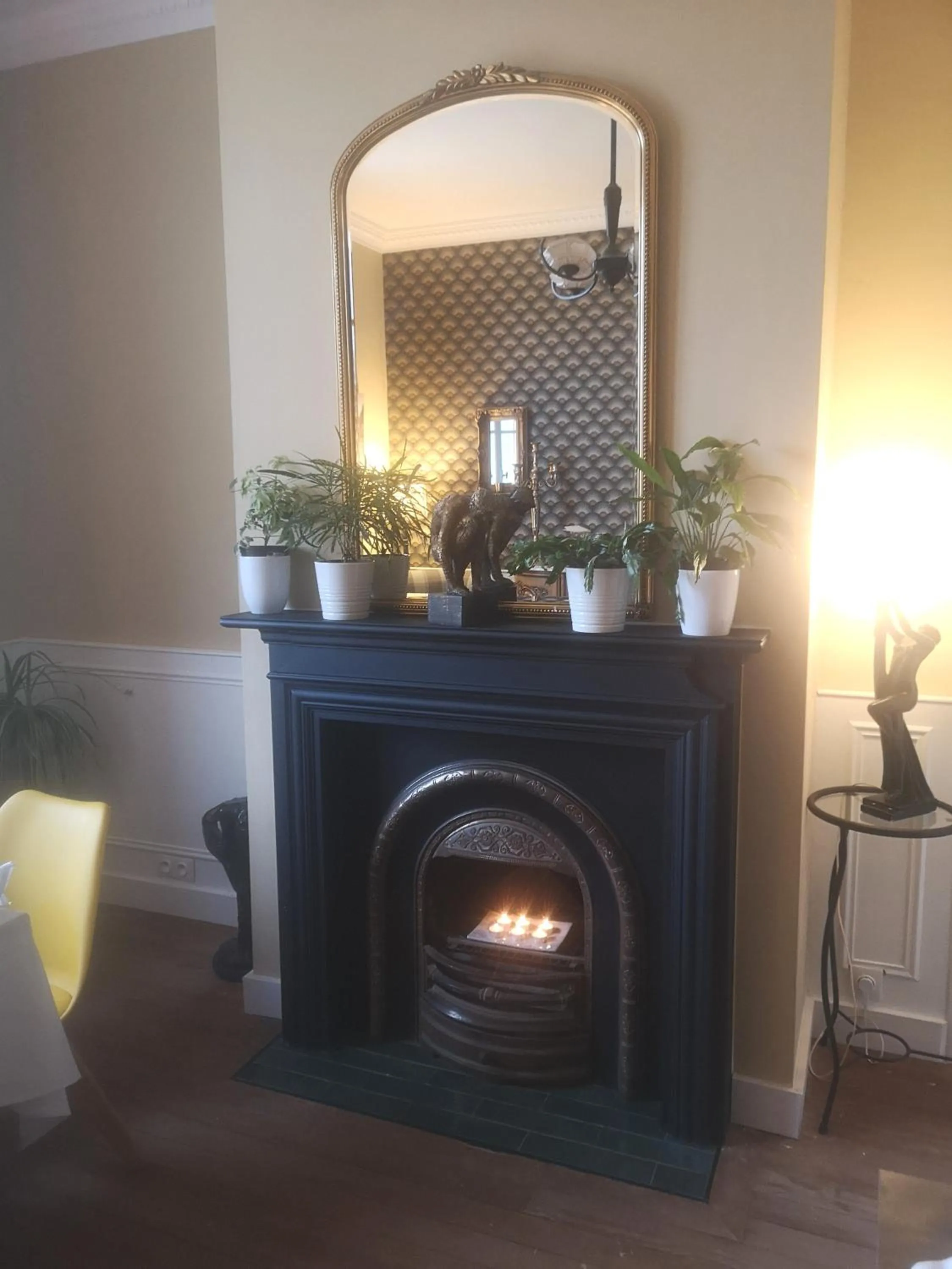 Dining area in R & R BERGERAC