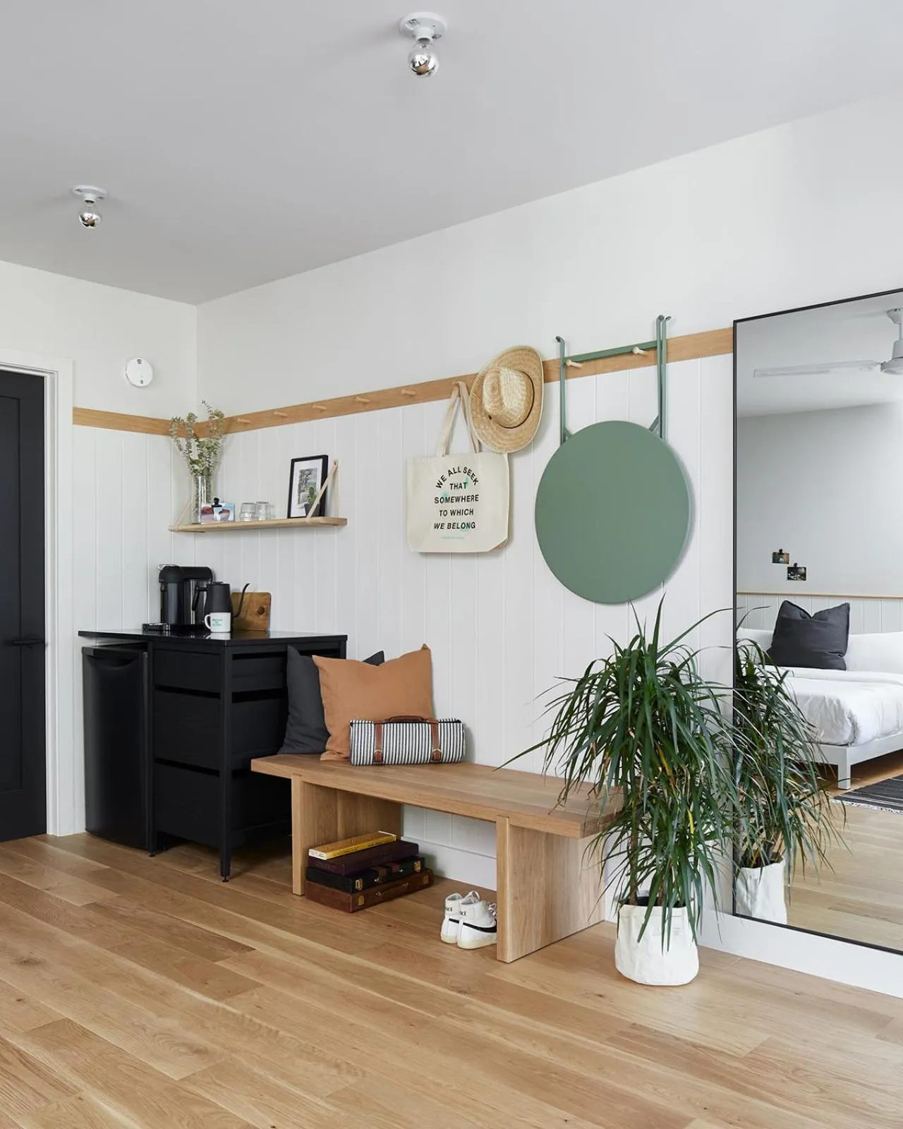 Living room in Somewhere Inn Calabogie