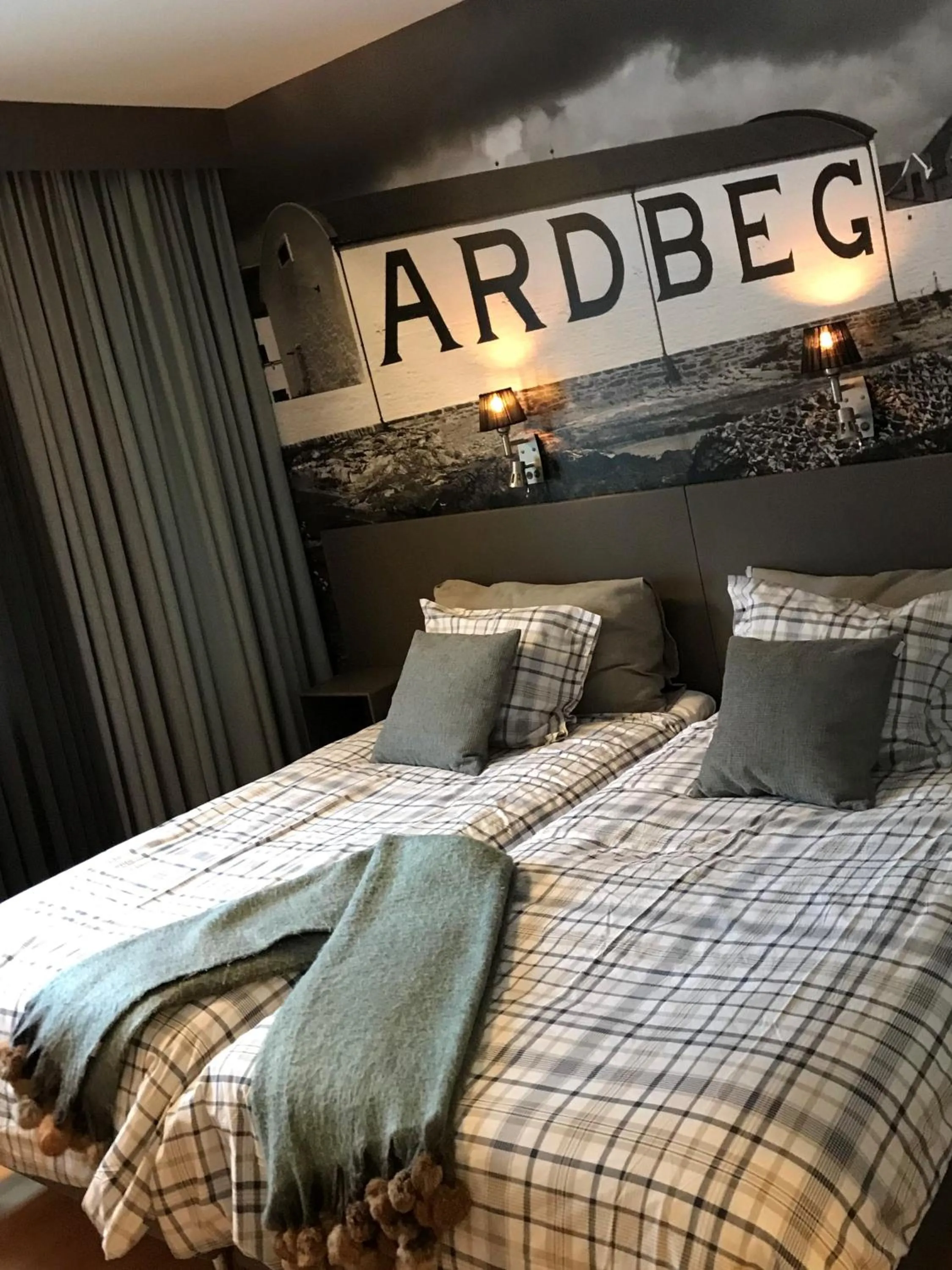 Bed in Wärdshuset Bredaryd