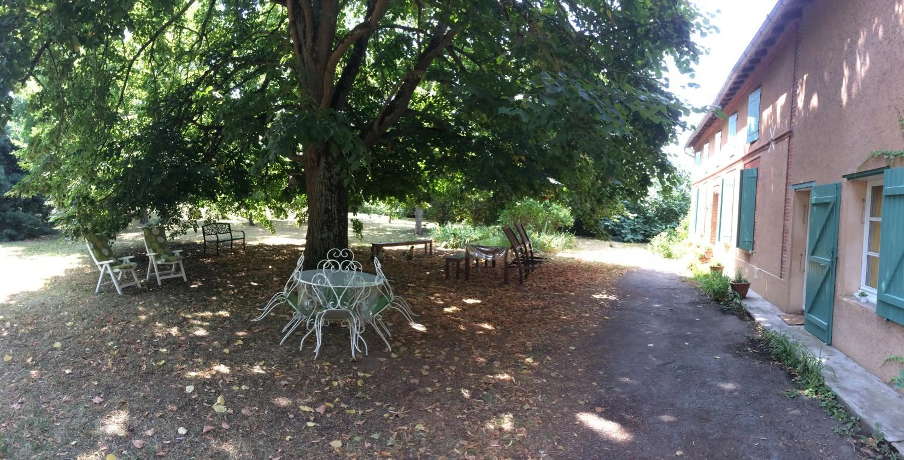 Facade/entrance in La Closerie de l'Autan