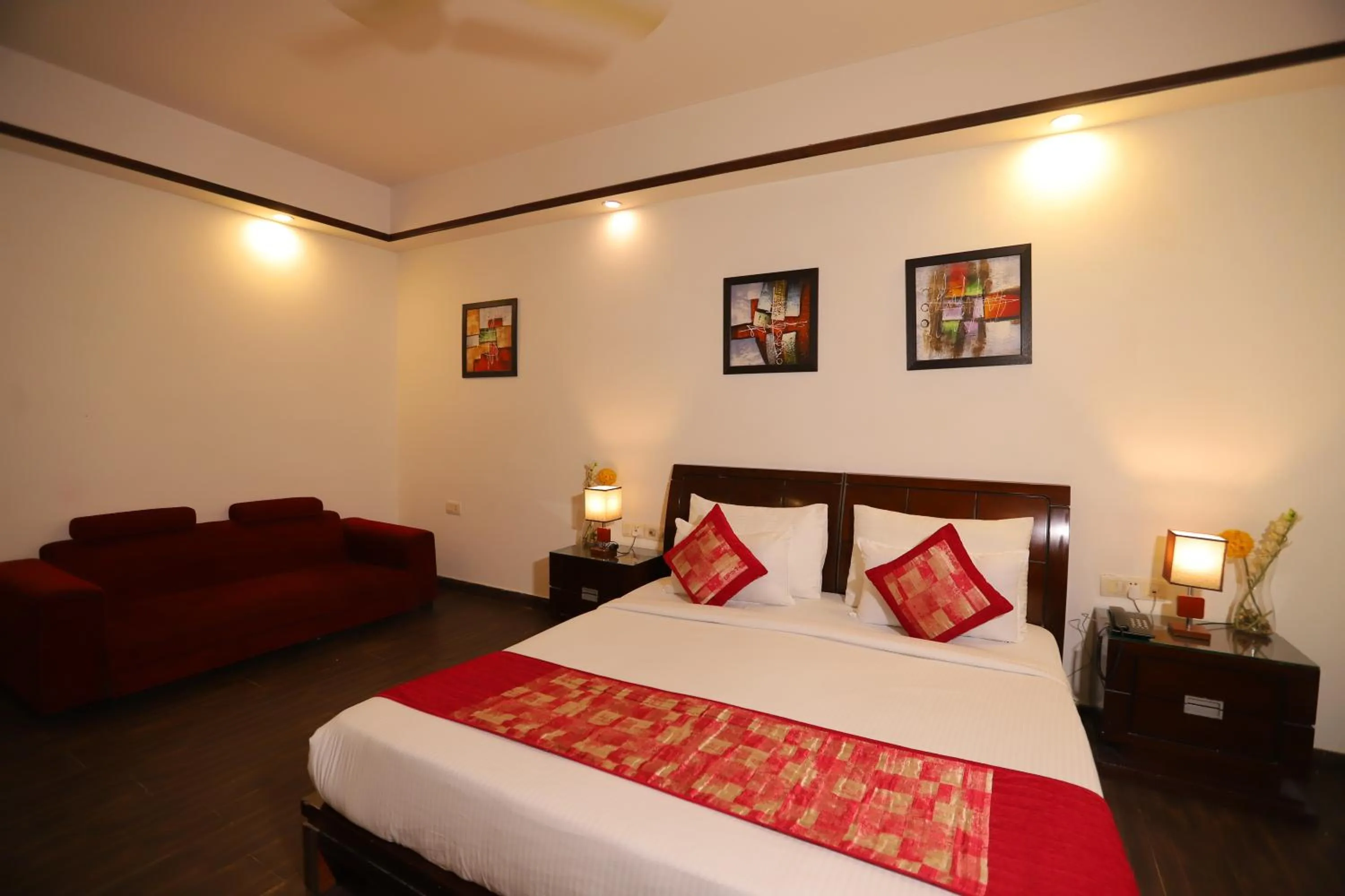 Bed in Hotel Mayur Assam - New Delhi Railway Station