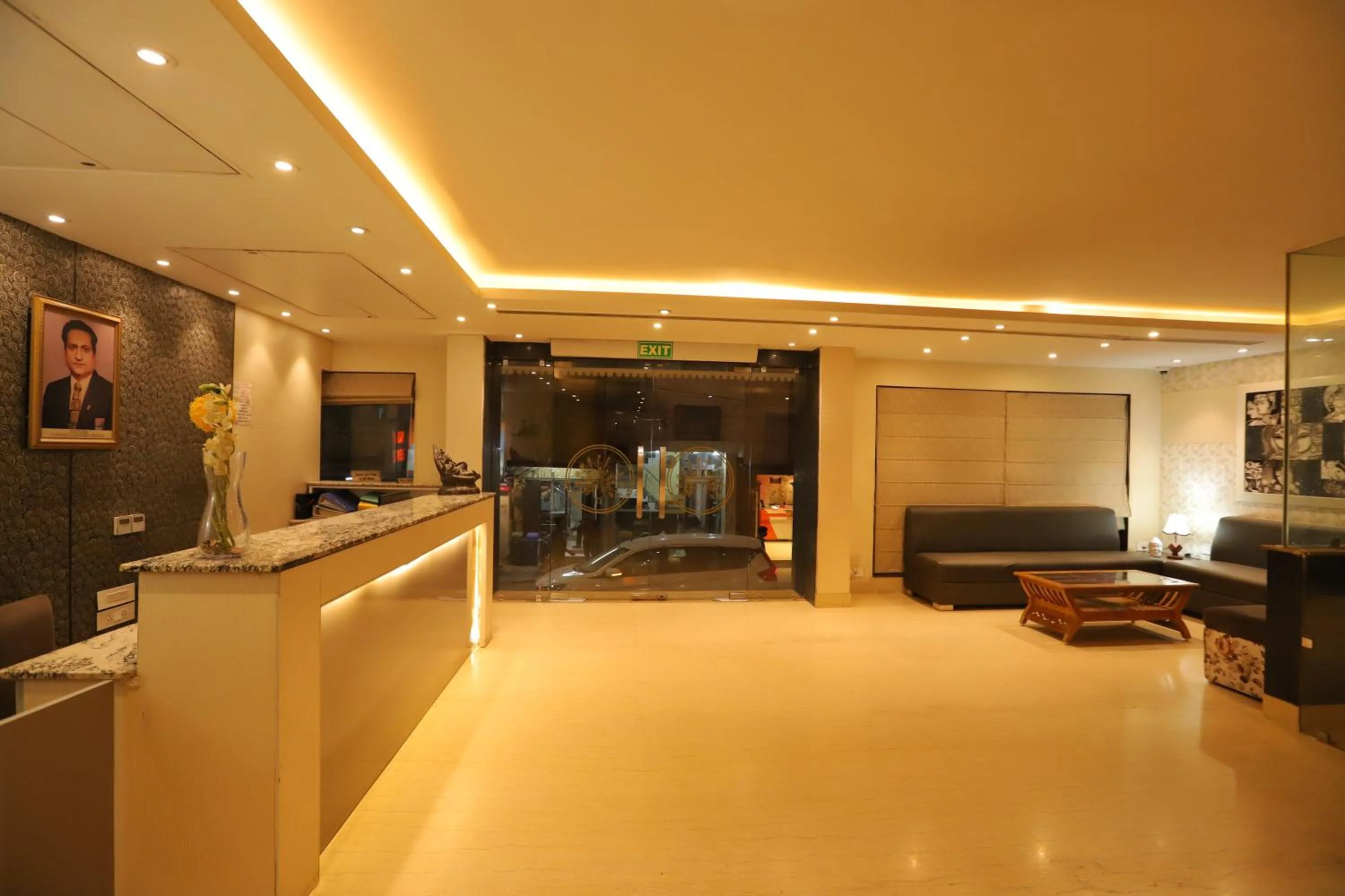 Lobby or reception in Hotel Mayur Assam - New Delhi Railway Station