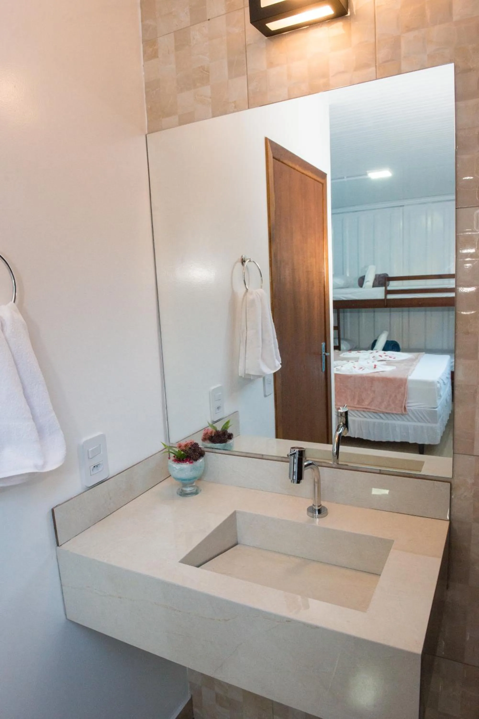 Bedroom in Pousada Helena