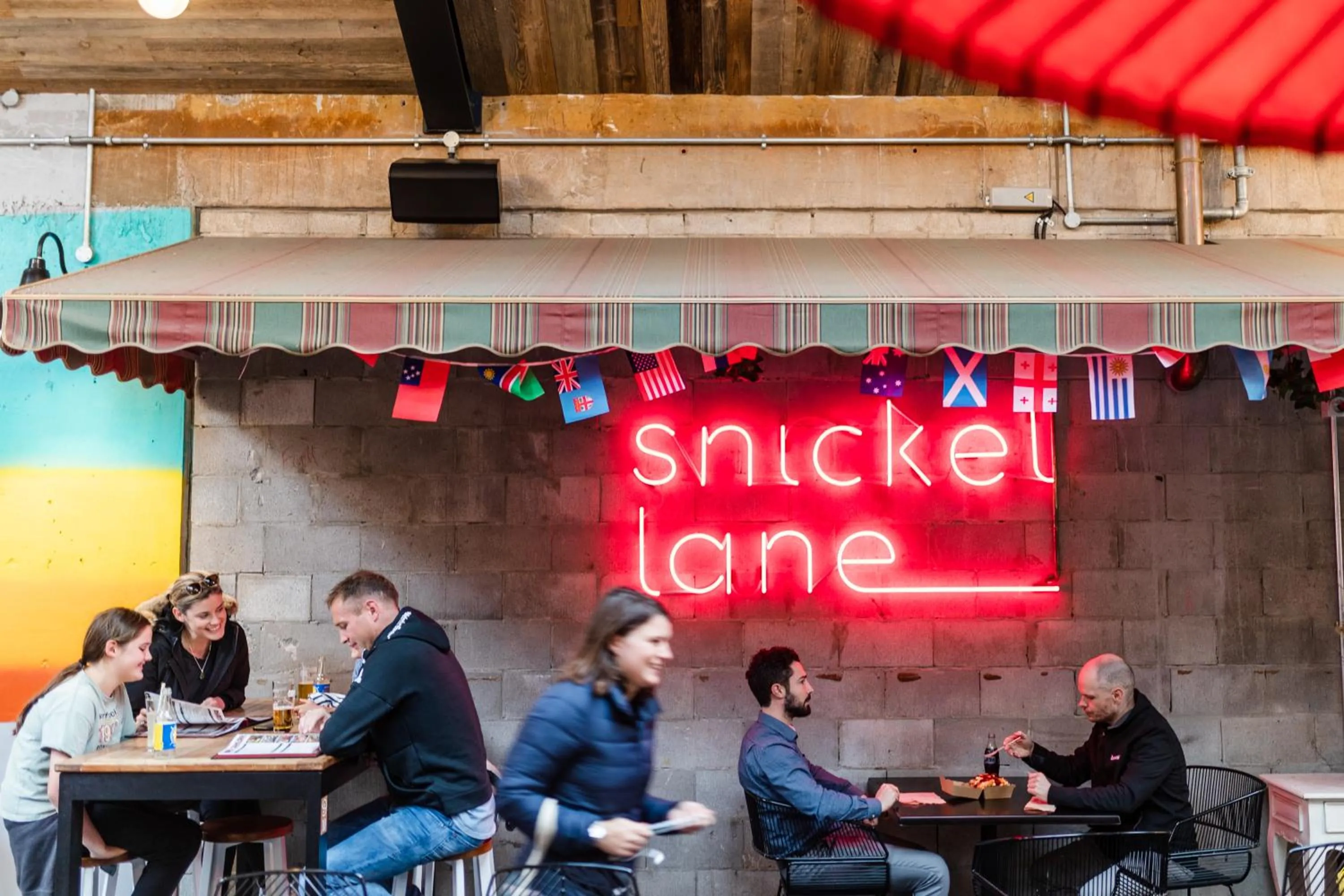 Restaurant/places to eat in Imagine Beach Road