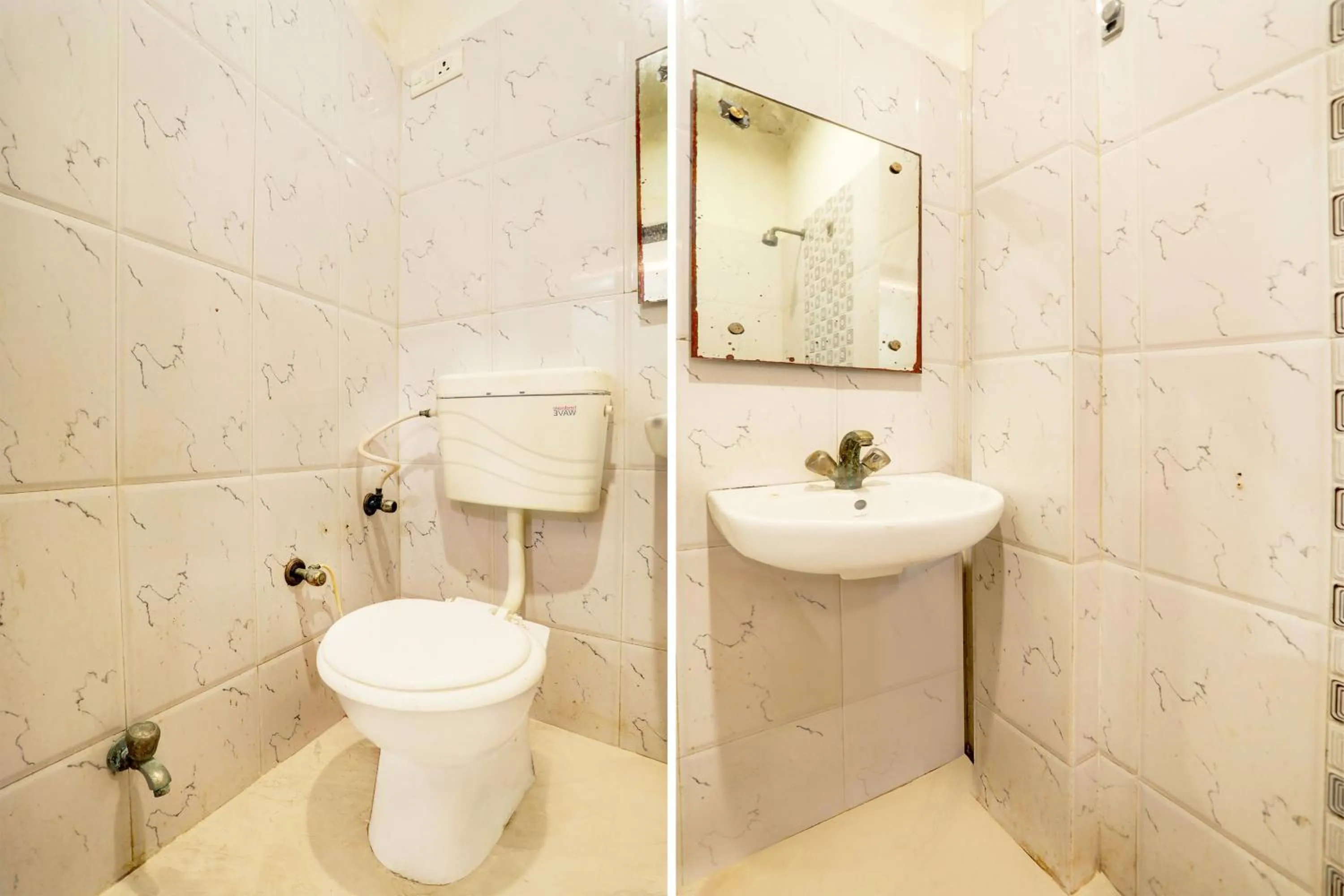 Bathroom in Hotel O Taj Nagri Near Taj Mahal East Gate Formerly Riviera