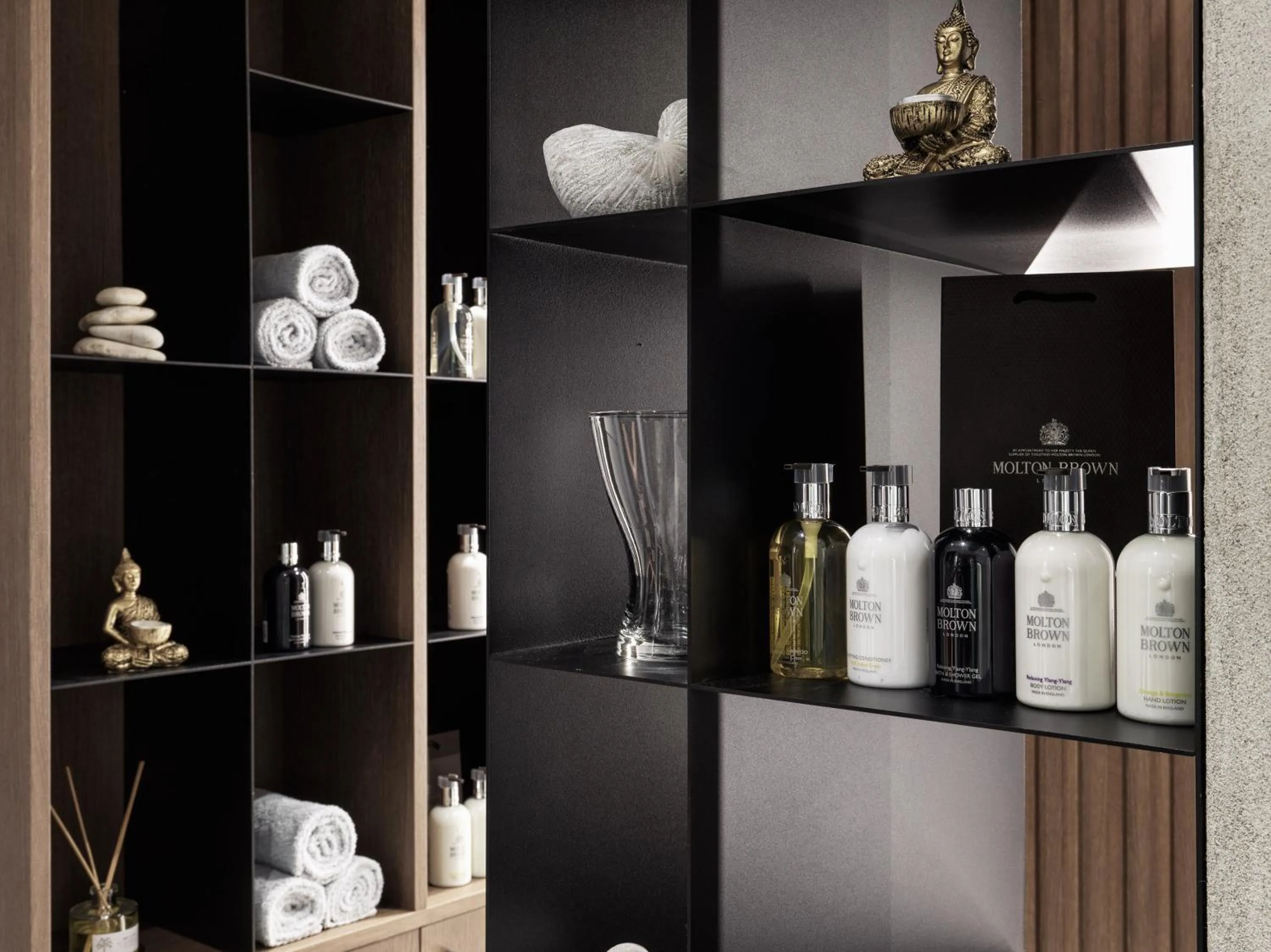 Property building in Vanoro Hotel