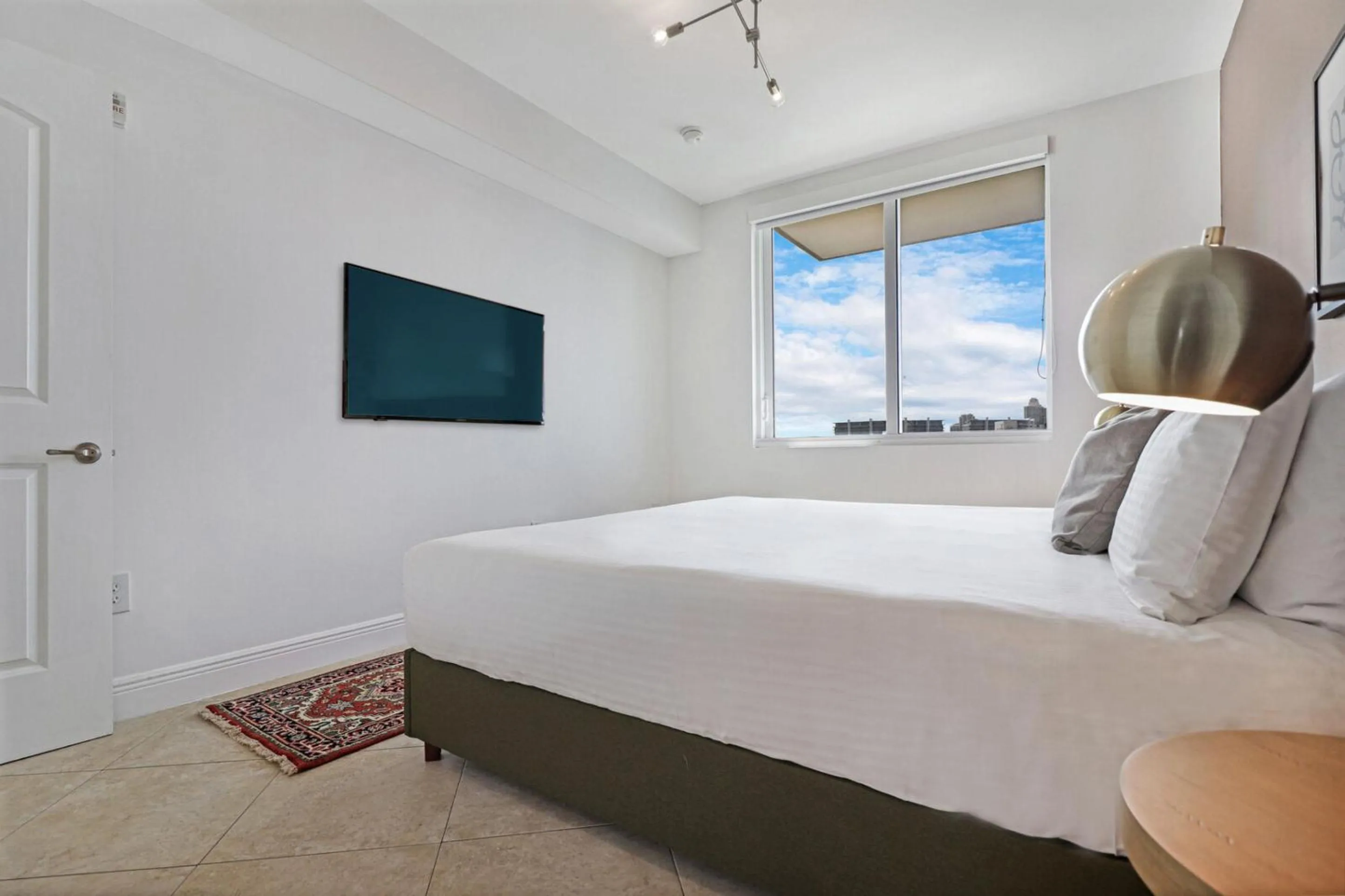 Bed in Roami at Sunny Isles