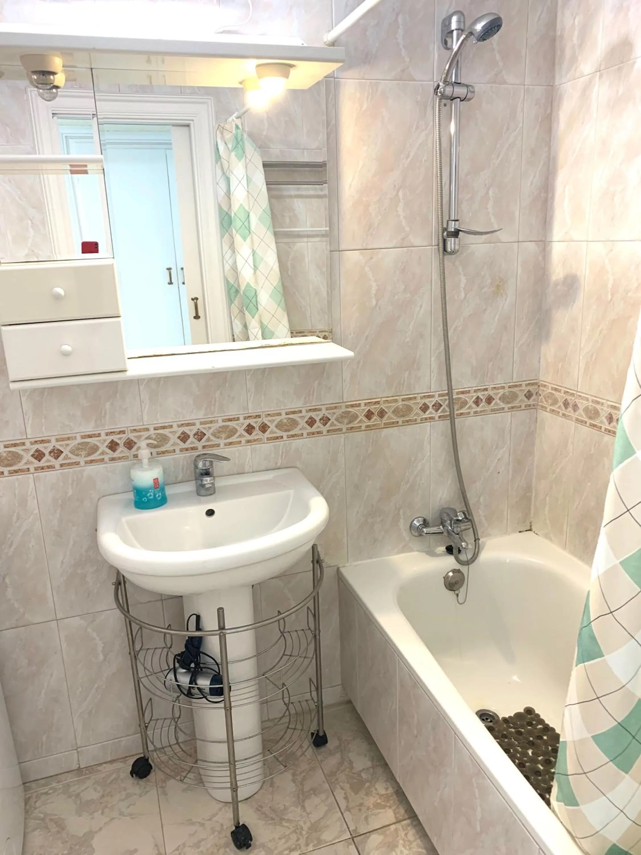 Bathroom in Skol Apartments Marbella