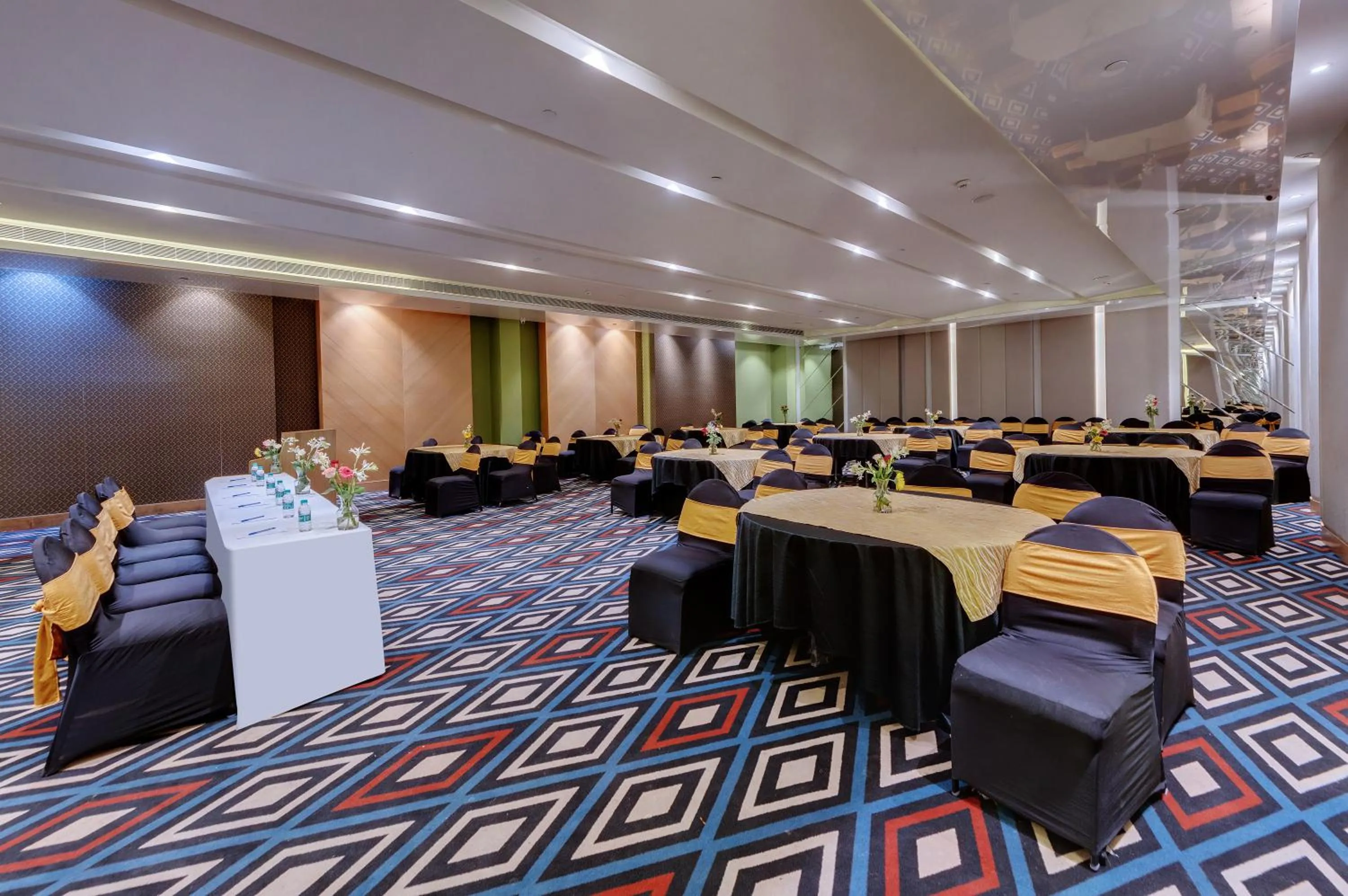 Banquet/Function facilities in Amarpreet, Chhatrapati Sambhajinagar - AM Hotel Kollection