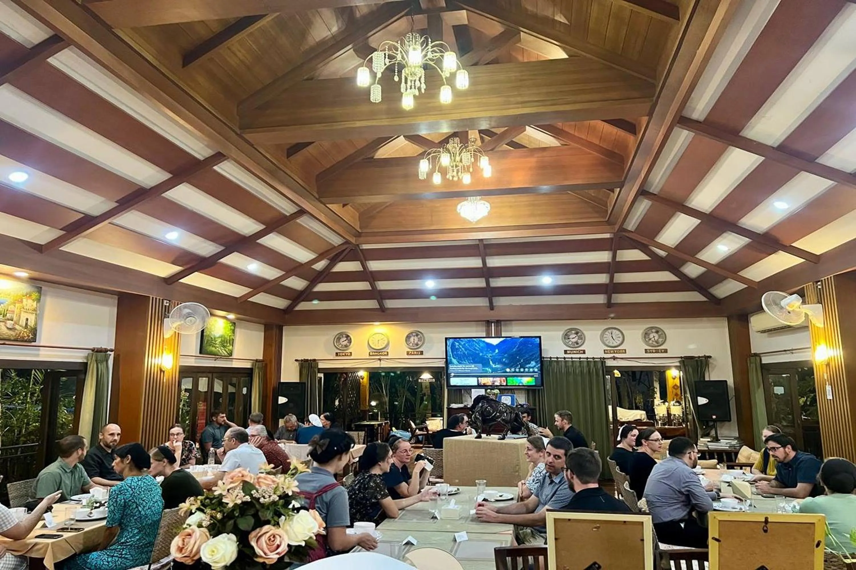 Restaurant/places to eat in Papai Country Lodge SHA