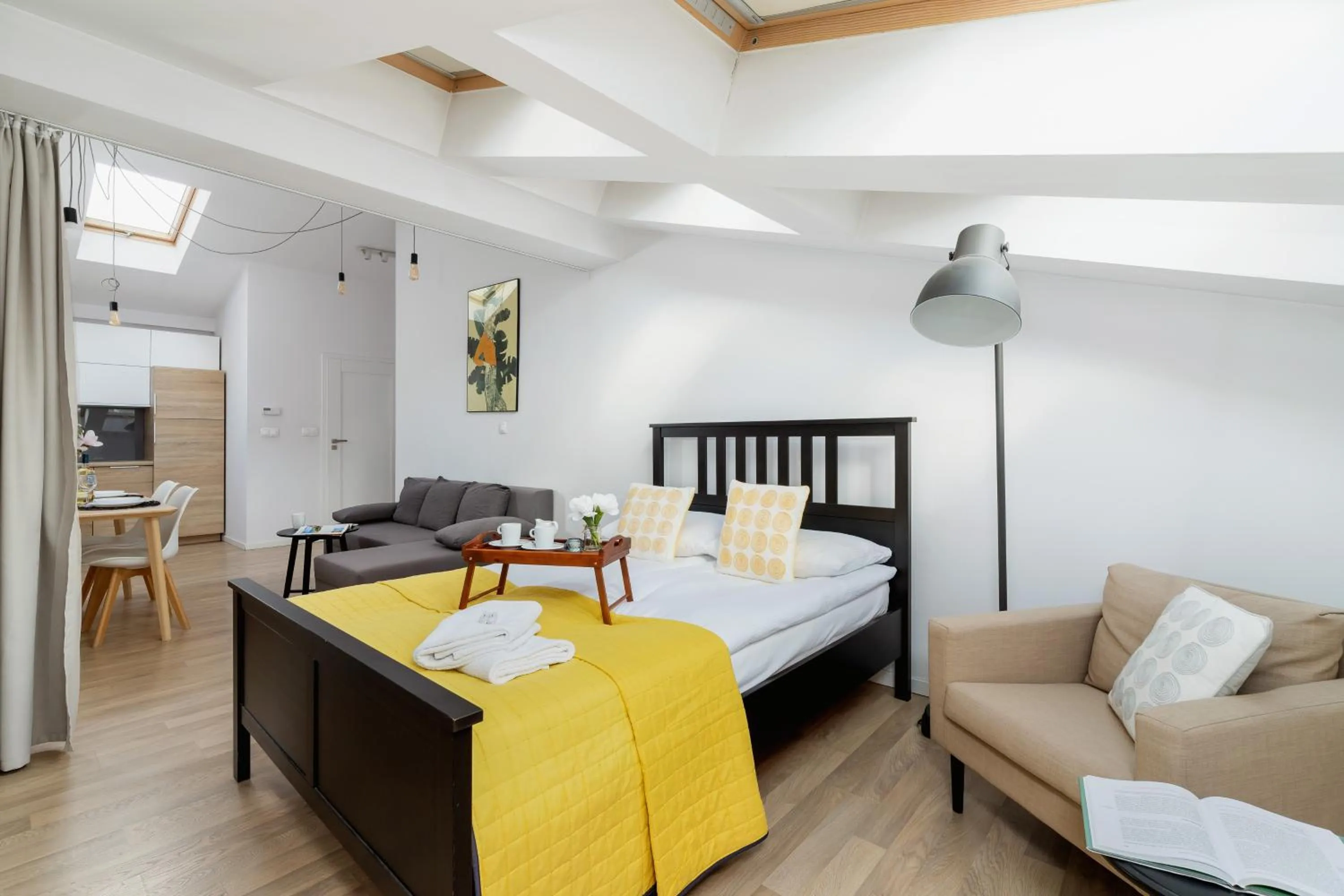 Bed in Apartments Dietla Cracow by Noclegi Renters
