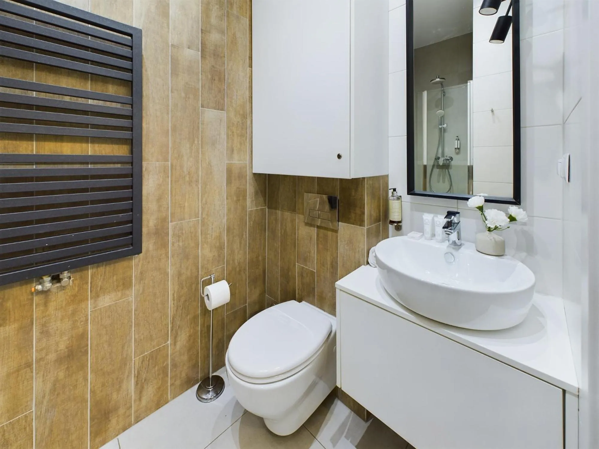 Bathroom in Apartments Dietla Cracow by Noclegi Renters