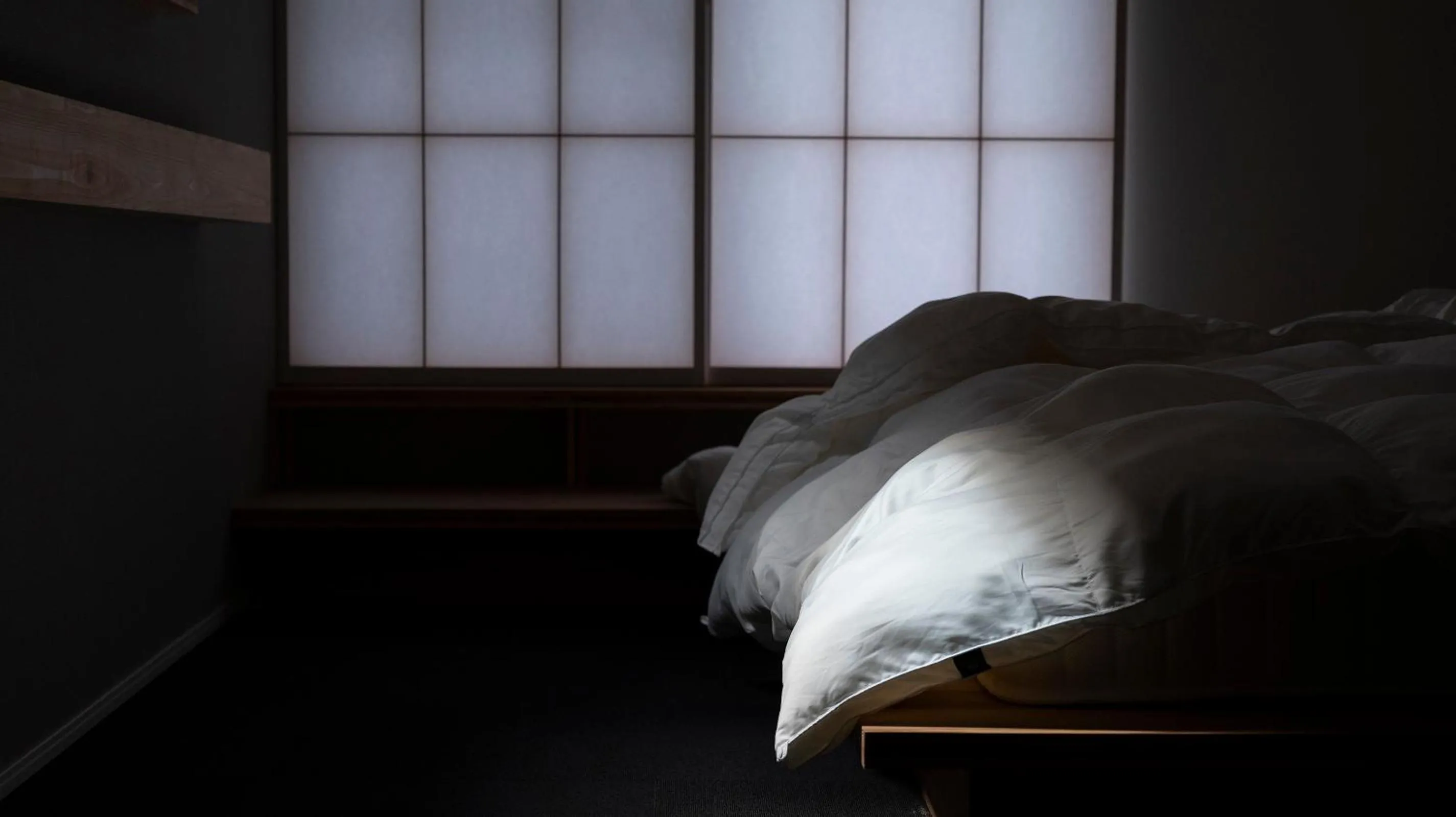 View (from property/room), Bed in Beppu Hotel Negura