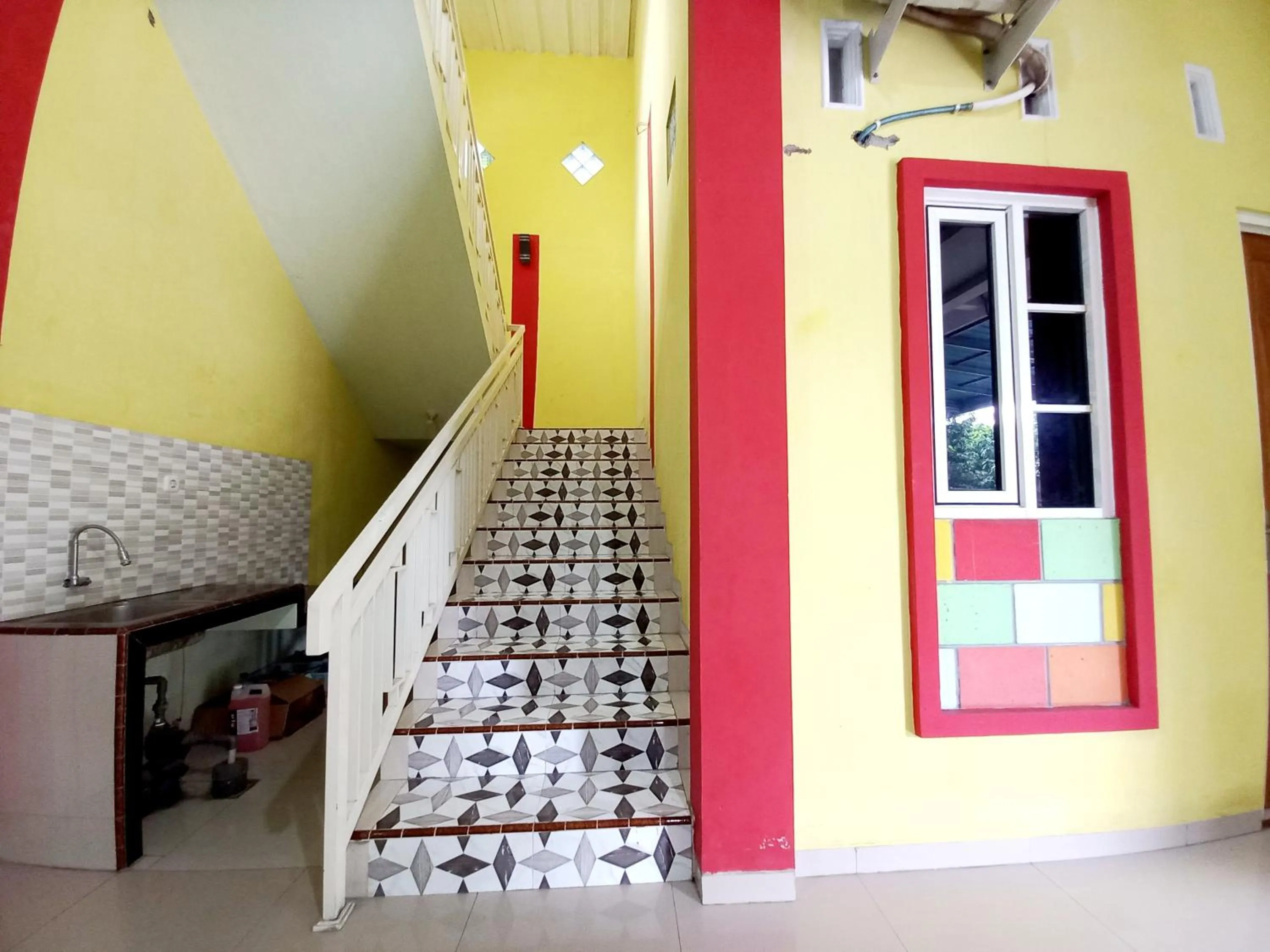 Harmony House Syariah near Alun Alun Pati Mitra RedDoorz