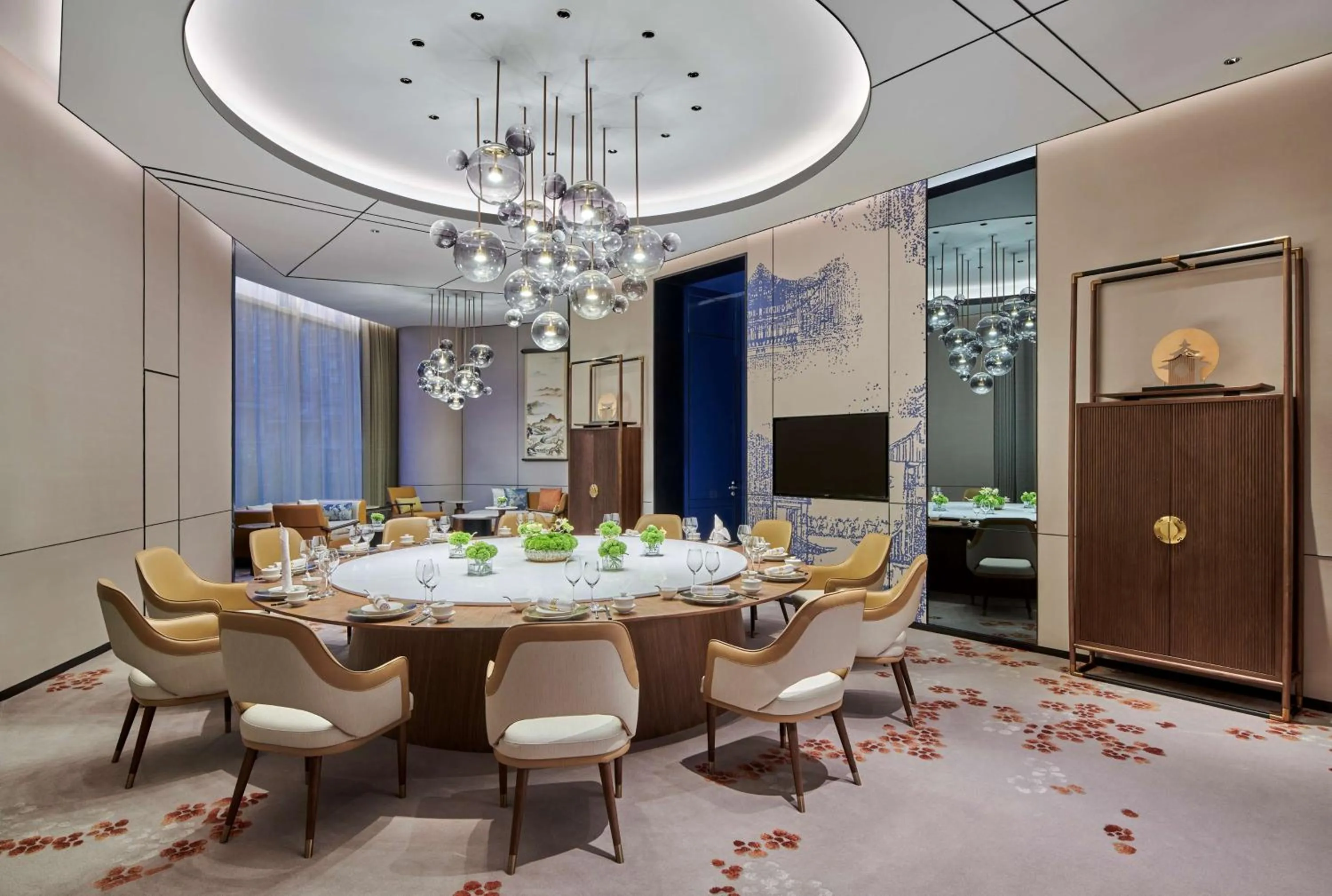 Restaurant/places to eat in Hilton Changsha Riverside