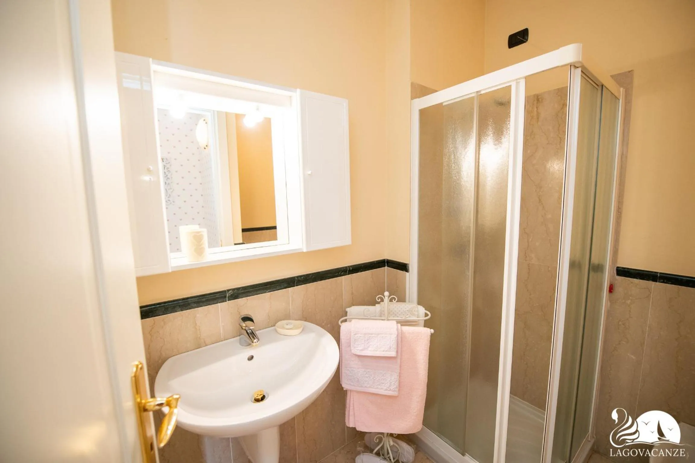 Bathroom in Feeling House