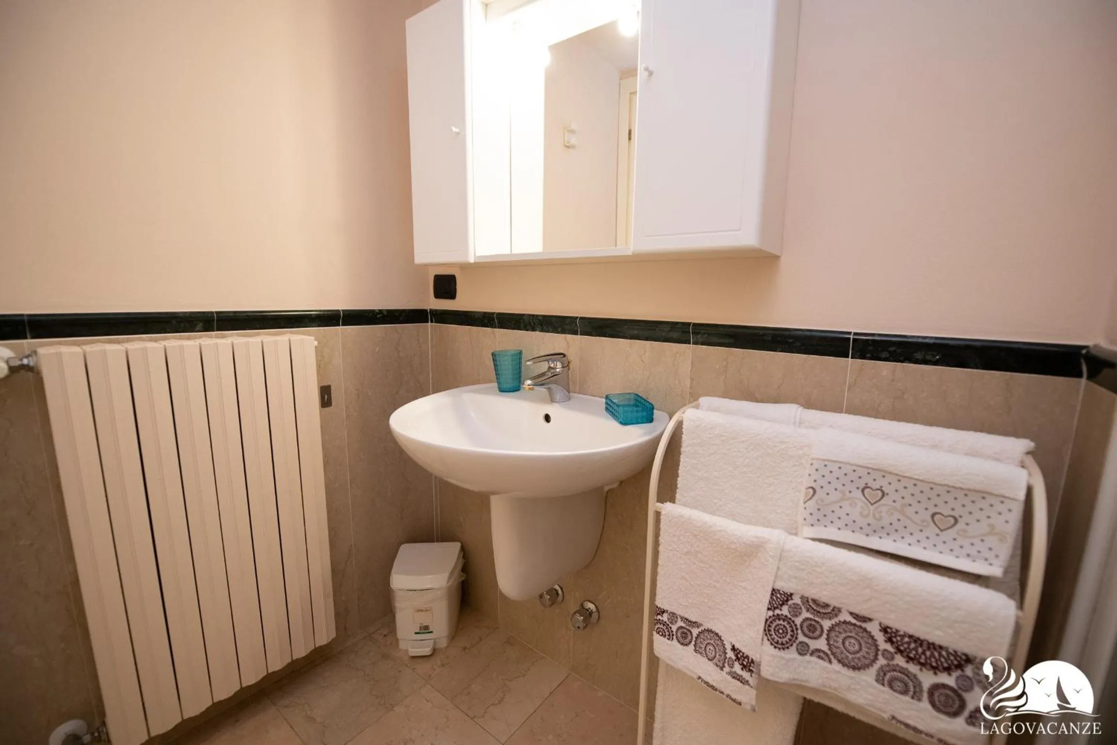 Bathroom in Feeling House
