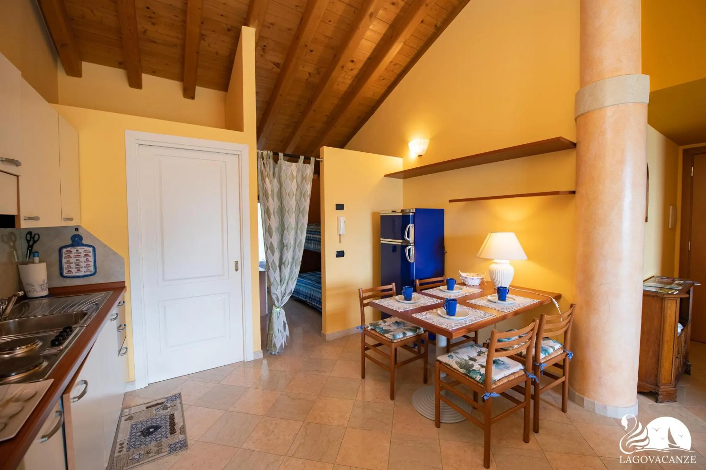Kitchen or kitchenette in Feeling House