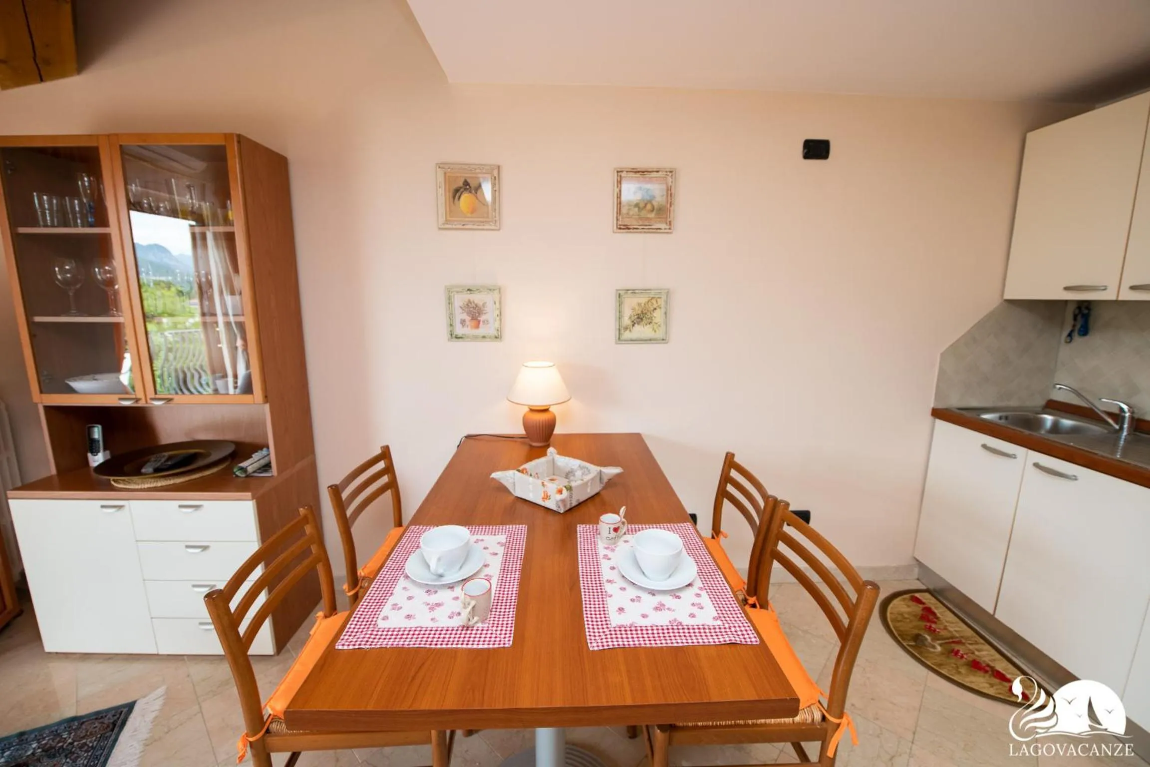 Kitchen or kitchenette in Feeling House