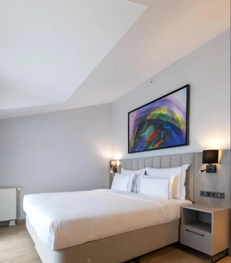 Bedroom, Bed in Antwell Suites