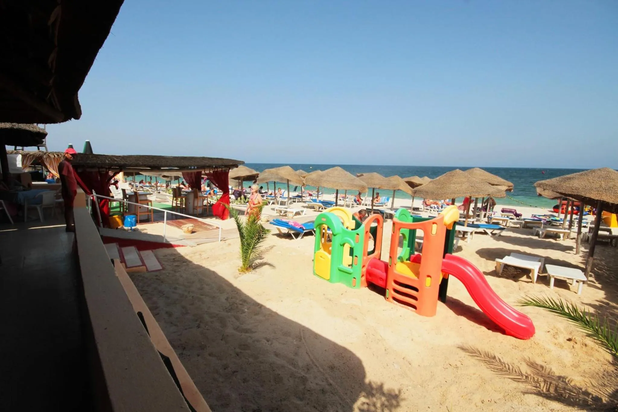 Beach in Kanta Resort and Spa