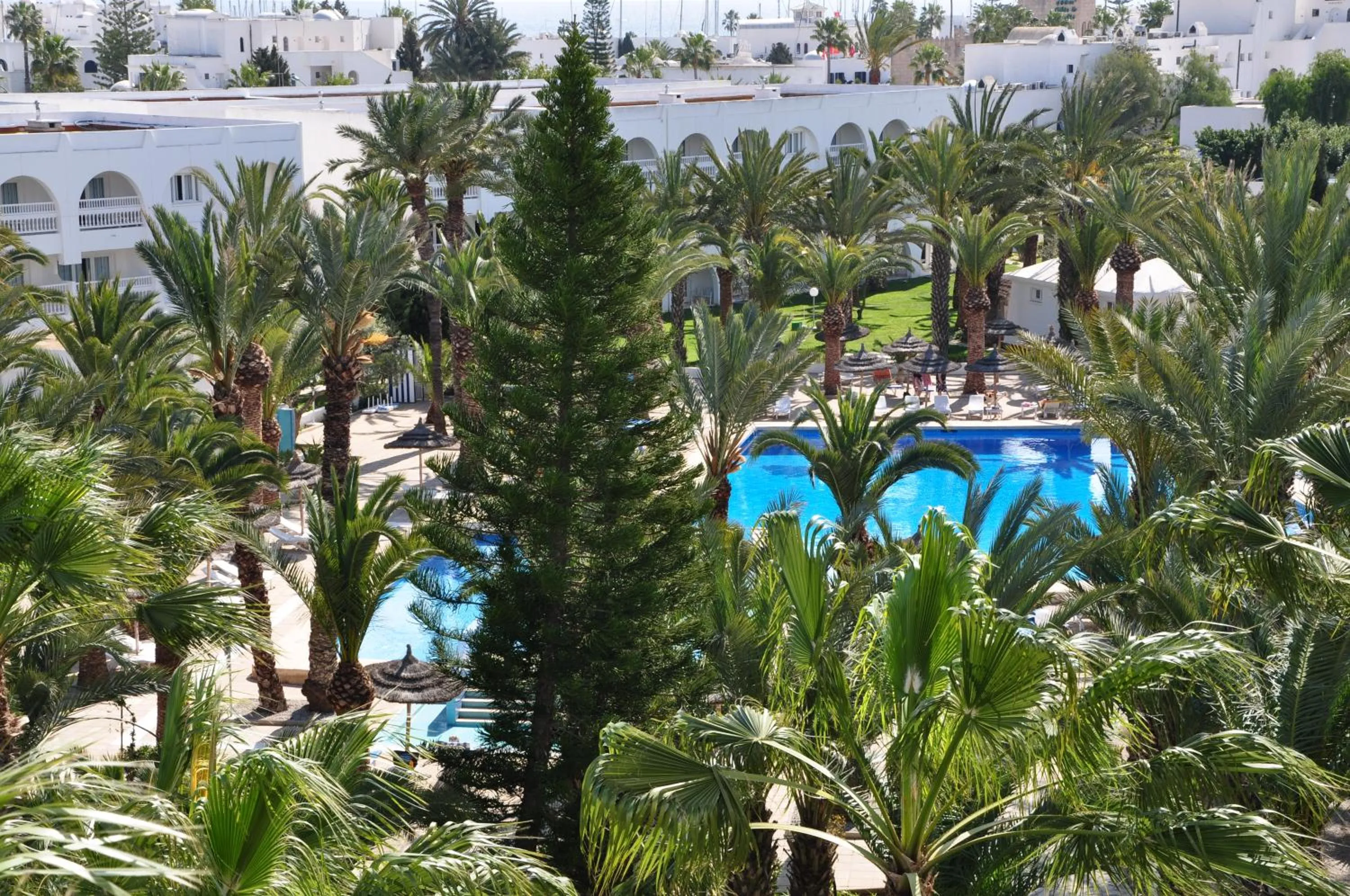 Swimming pool in Kanta Resort and Spa