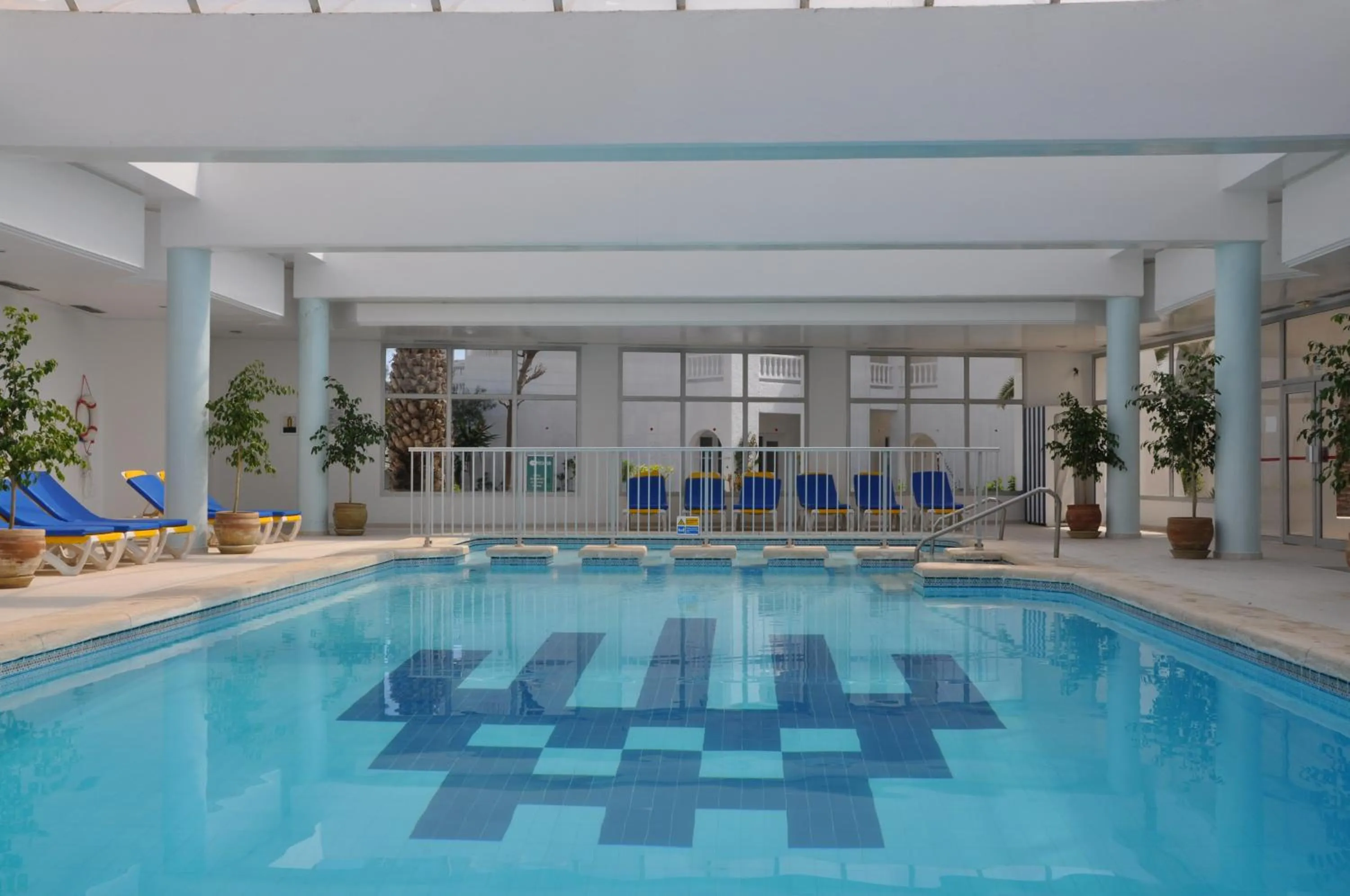 Swimming pool in Kanta Resort and Spa