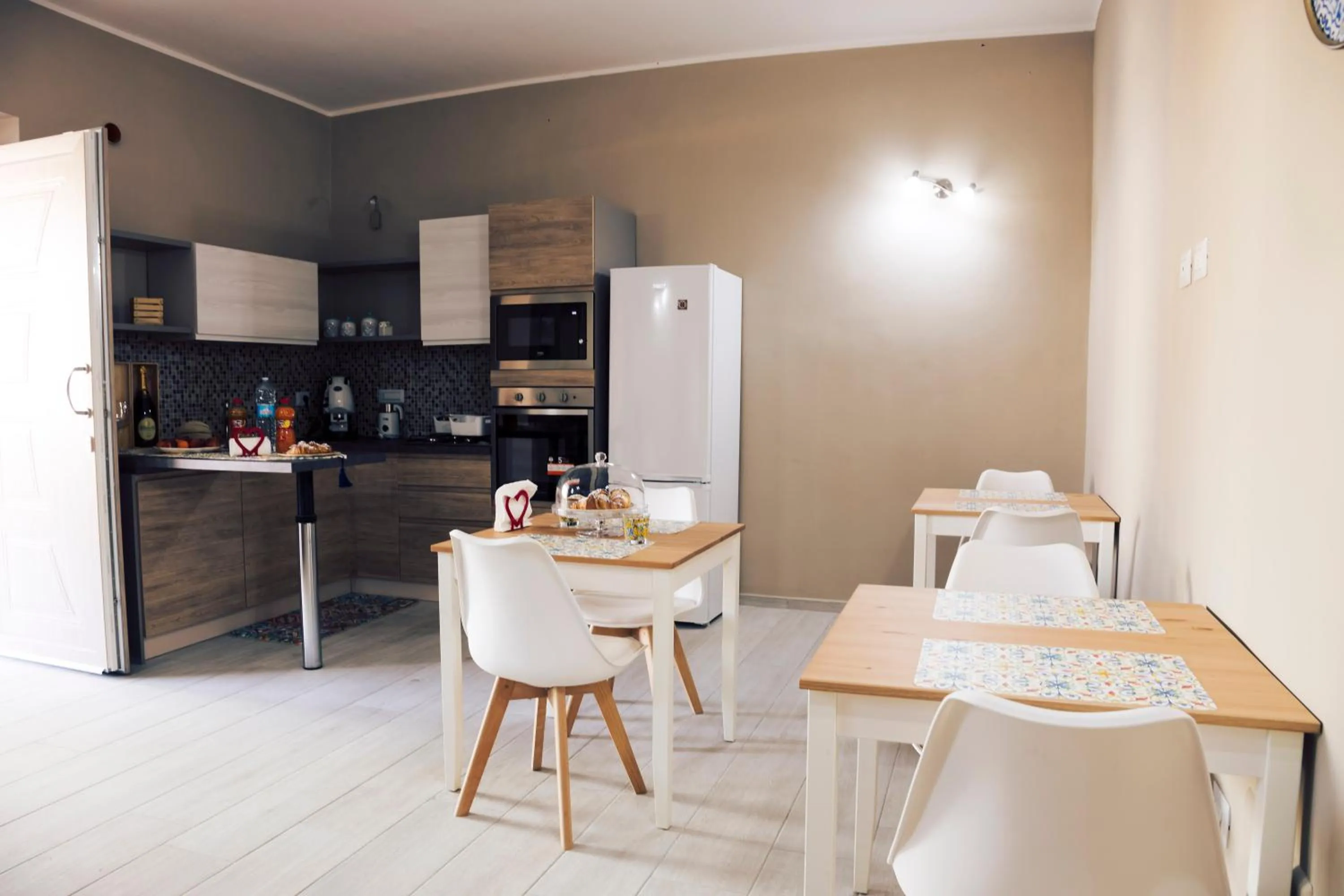 Dining area in B&B NACALUI Gallipoli