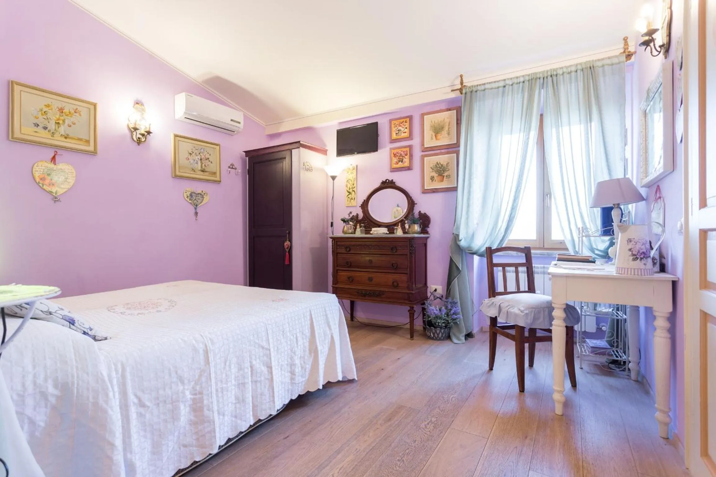 Photo of the whole room, Bed in Bed and Breakfast A casa delle Fate
