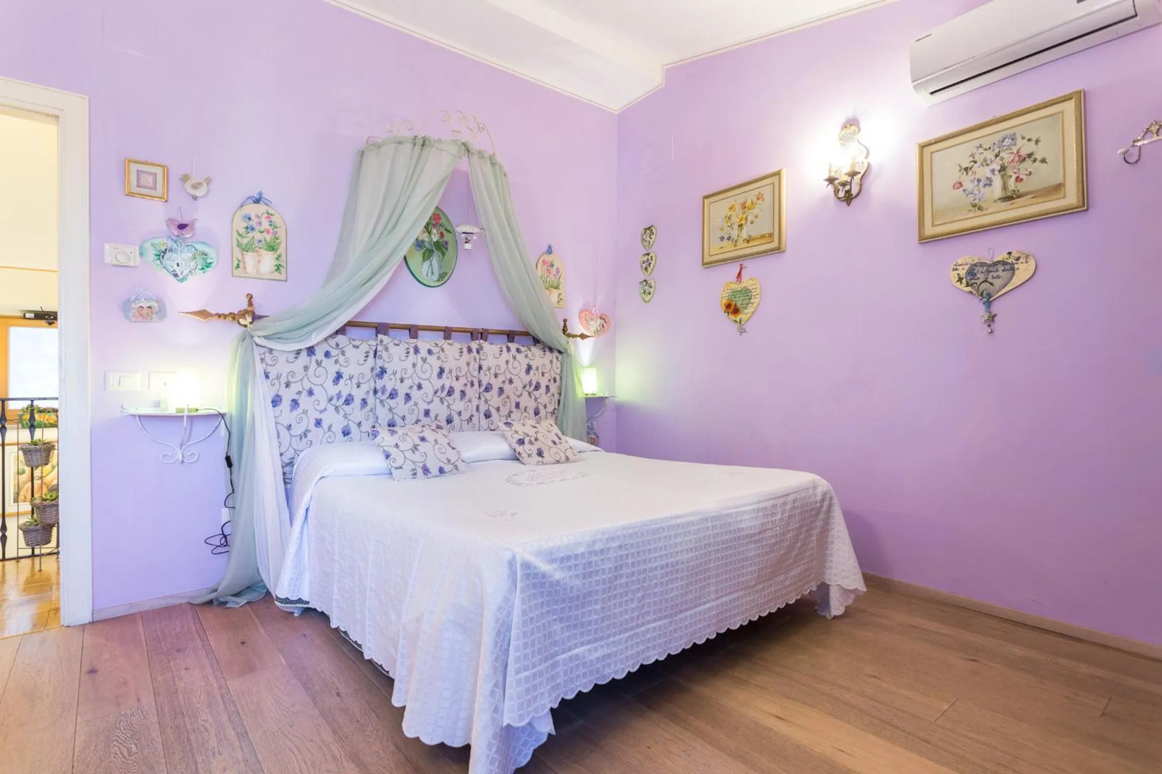 Photo of the whole room, Bed in Bed and Breakfast A casa delle Fate