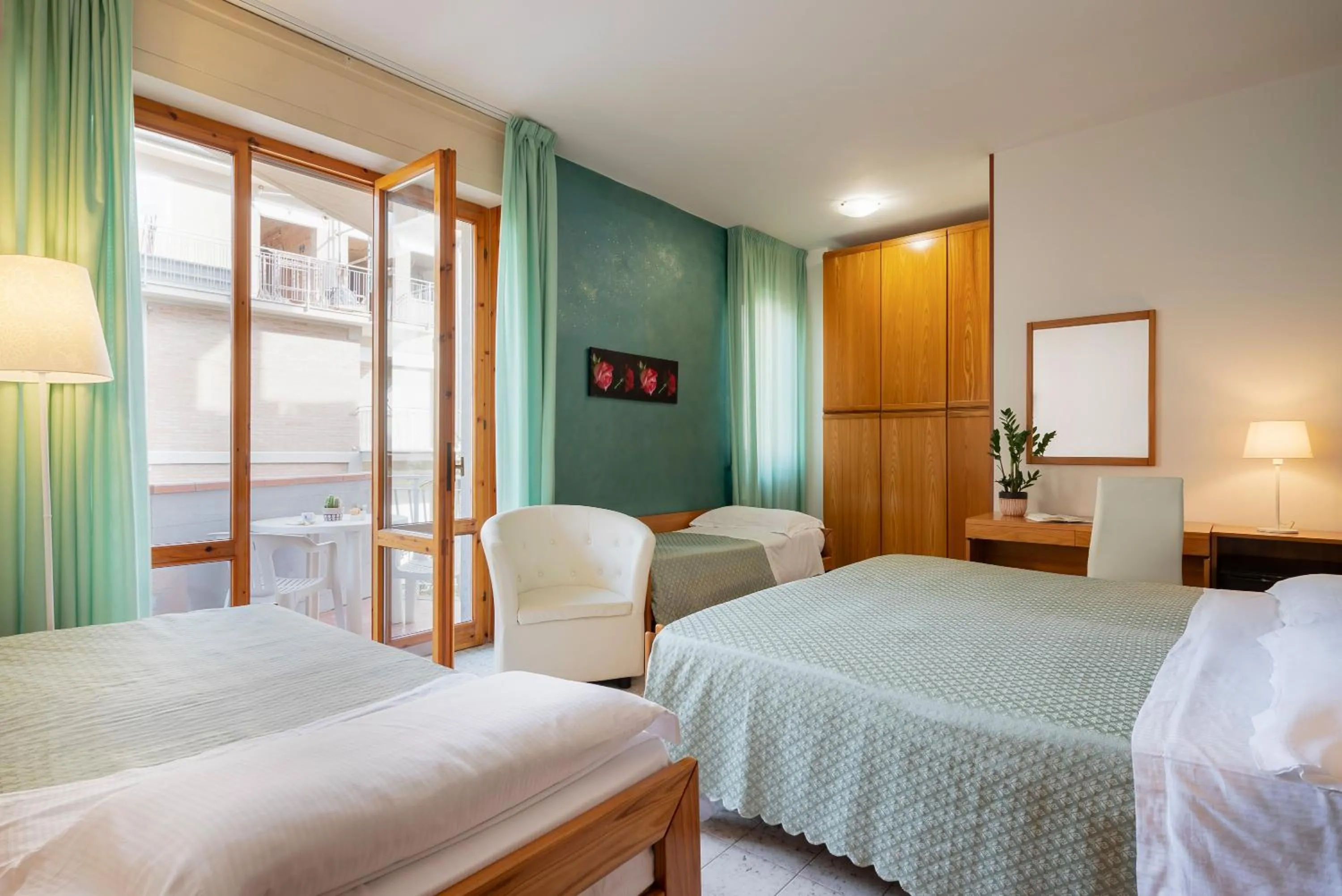 Bed in Hotel Parco dei Pini - 100mt dal Mare