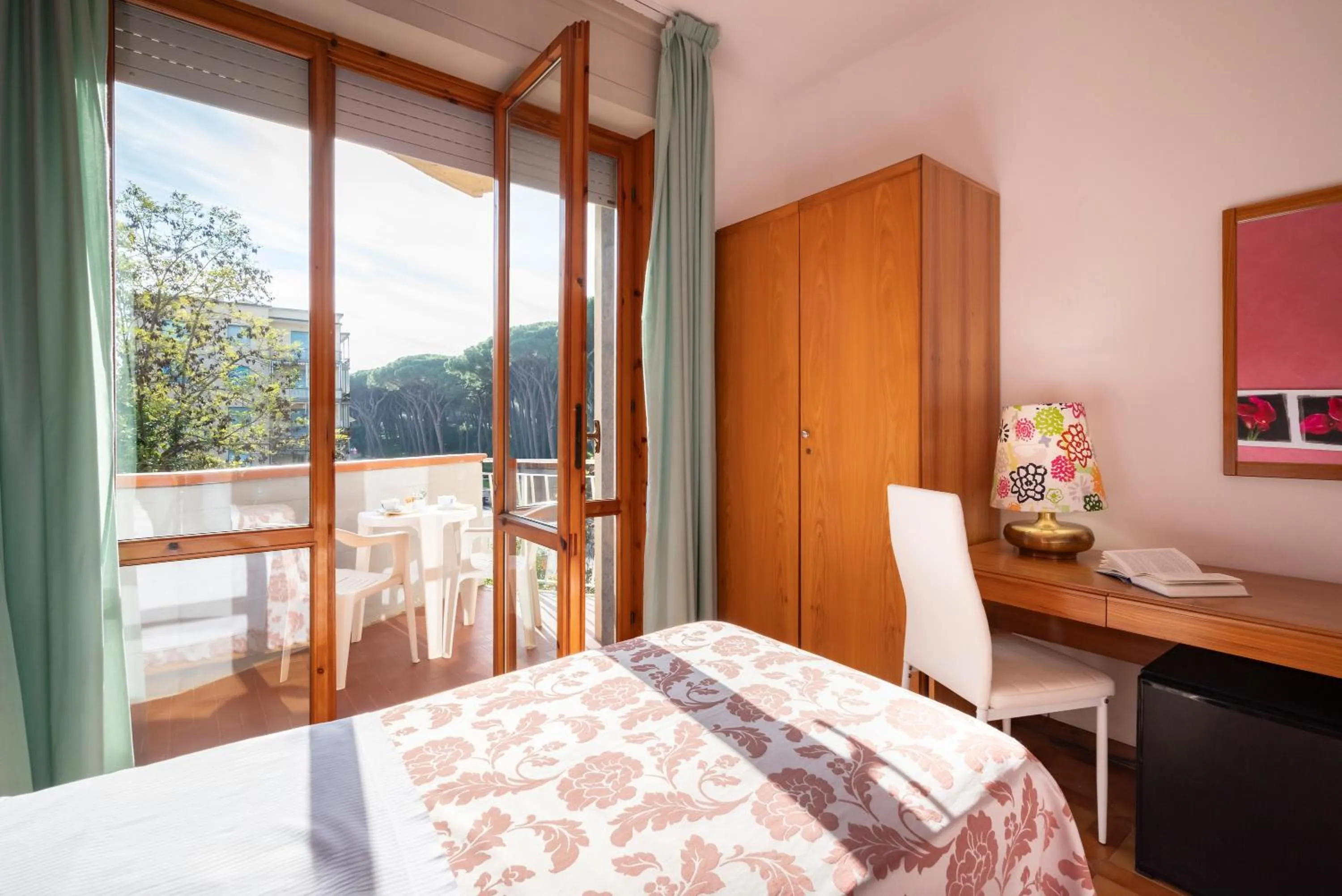 View (from property/room), Bed in Hotel Parco dei Pini - 100mt dal Mare