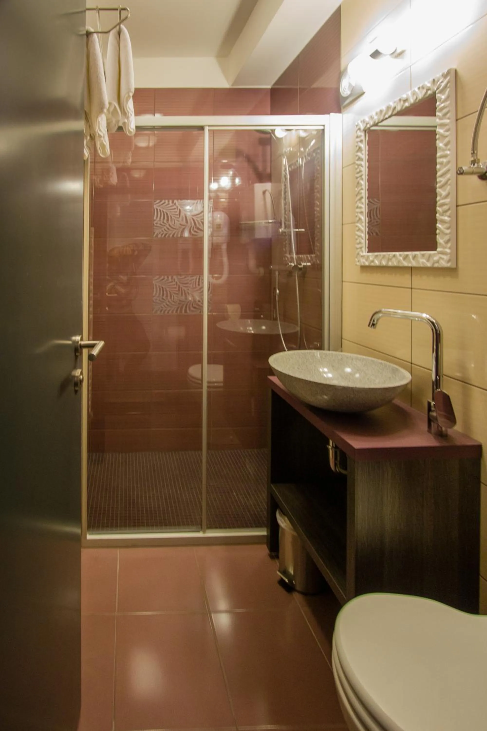 Bathroom in Log In Rooms