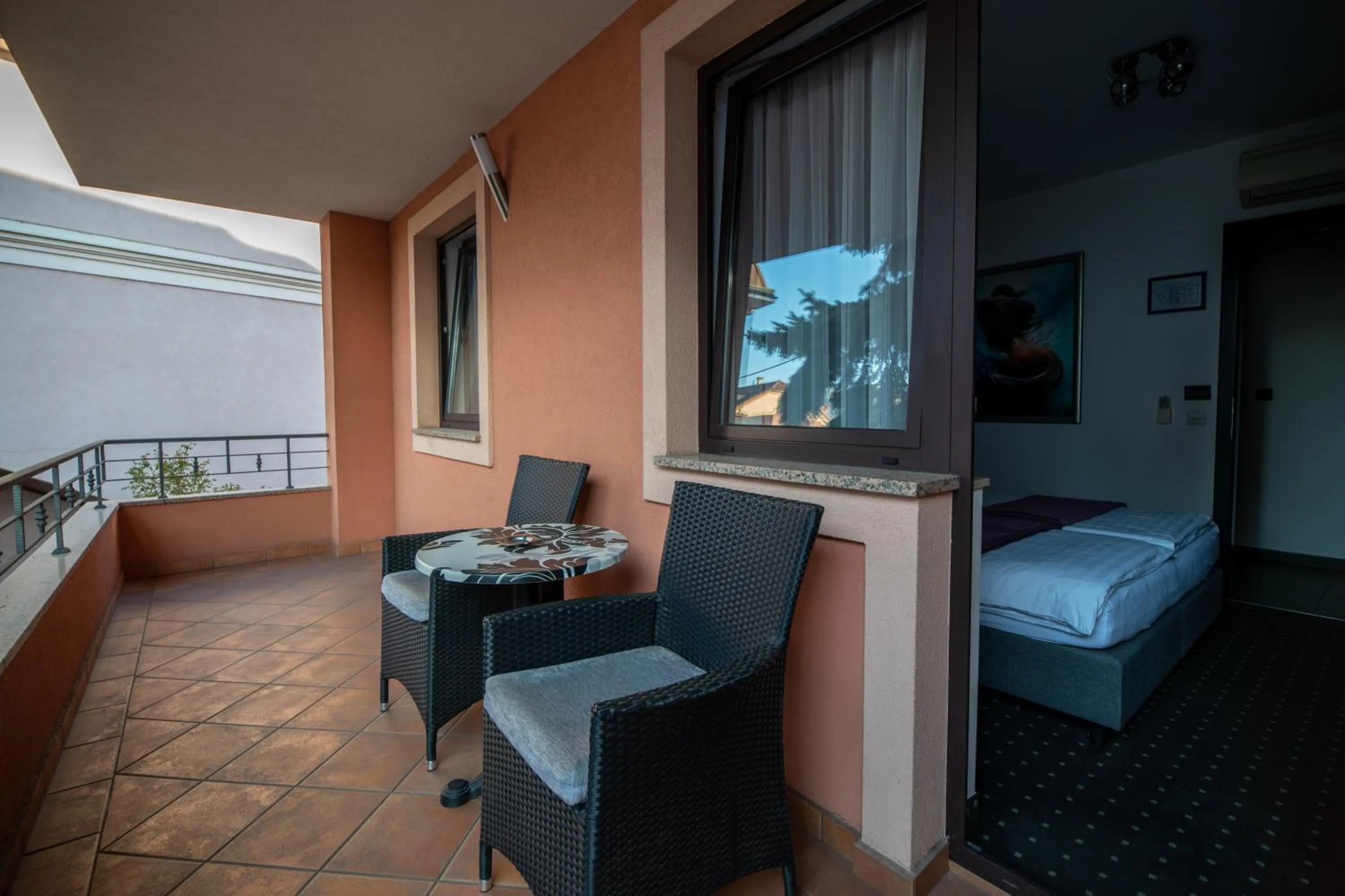 Balcony/Terrace in Log In Rooms