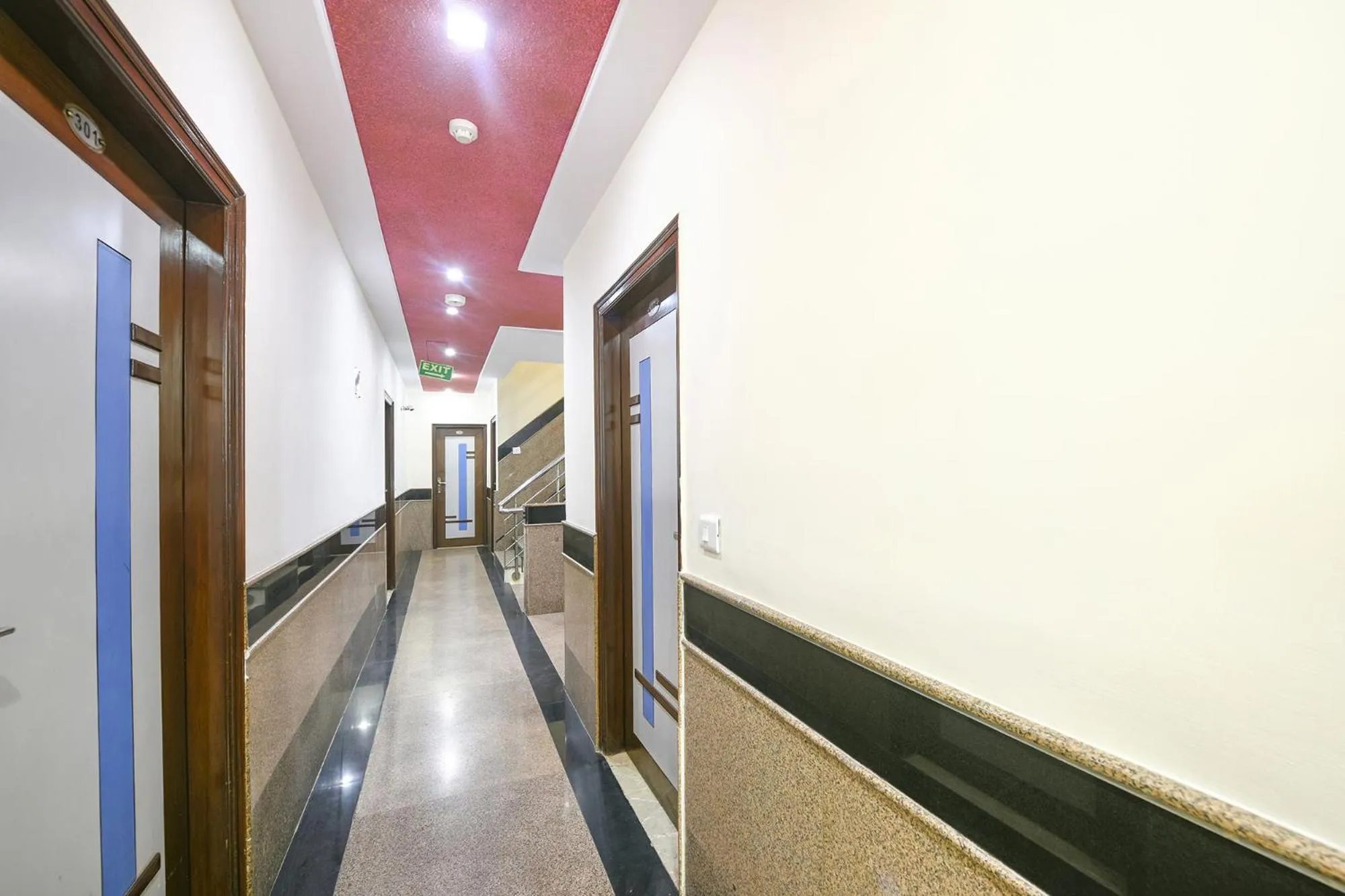 Lobby or reception in FabHotel Jaggi Palace Karol Bagh