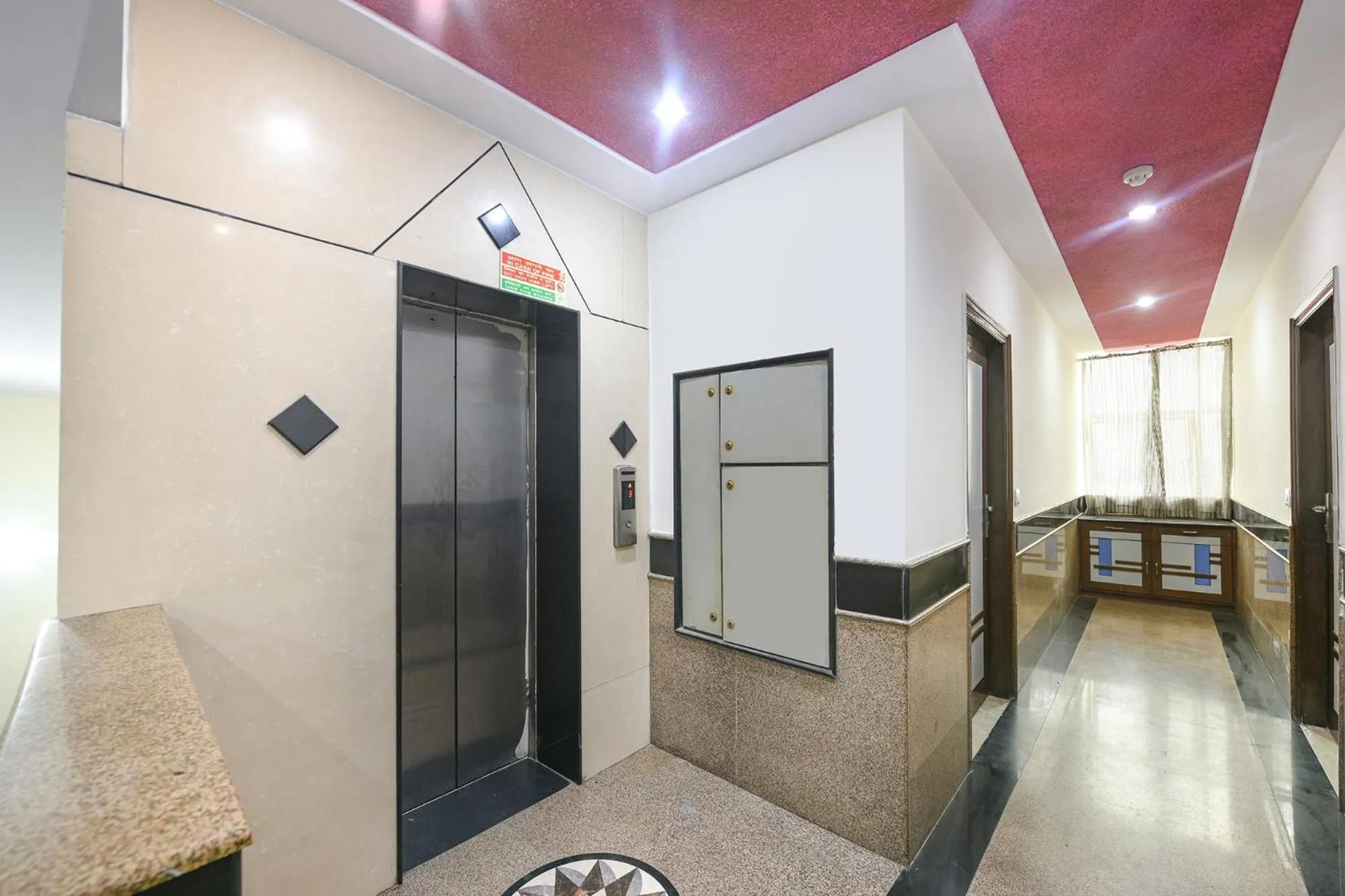elevator in FabHotel Jaggi Palace Karol Bagh