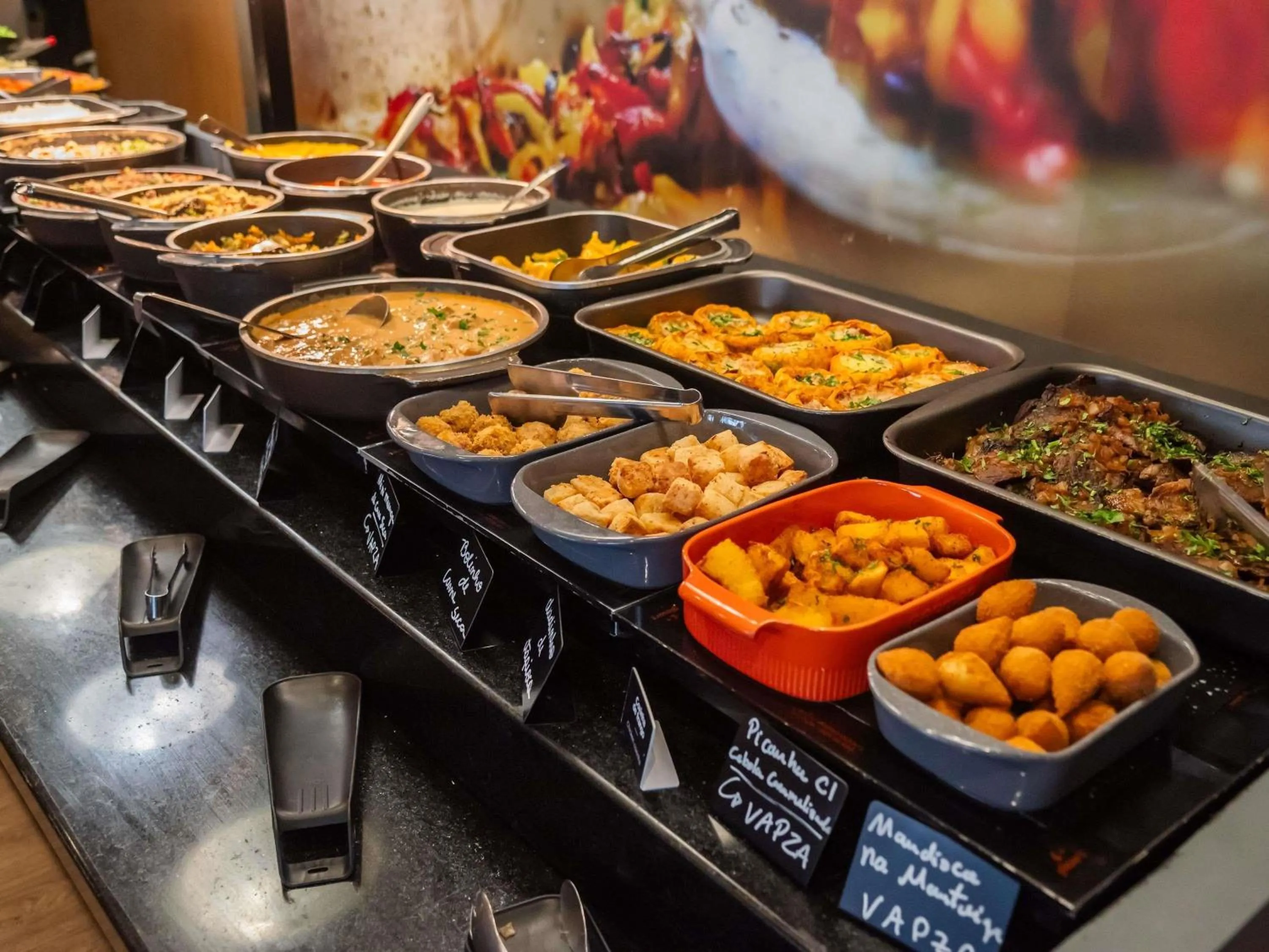 Restaurant/places to eat in ibis Guarulhos Aeroporto