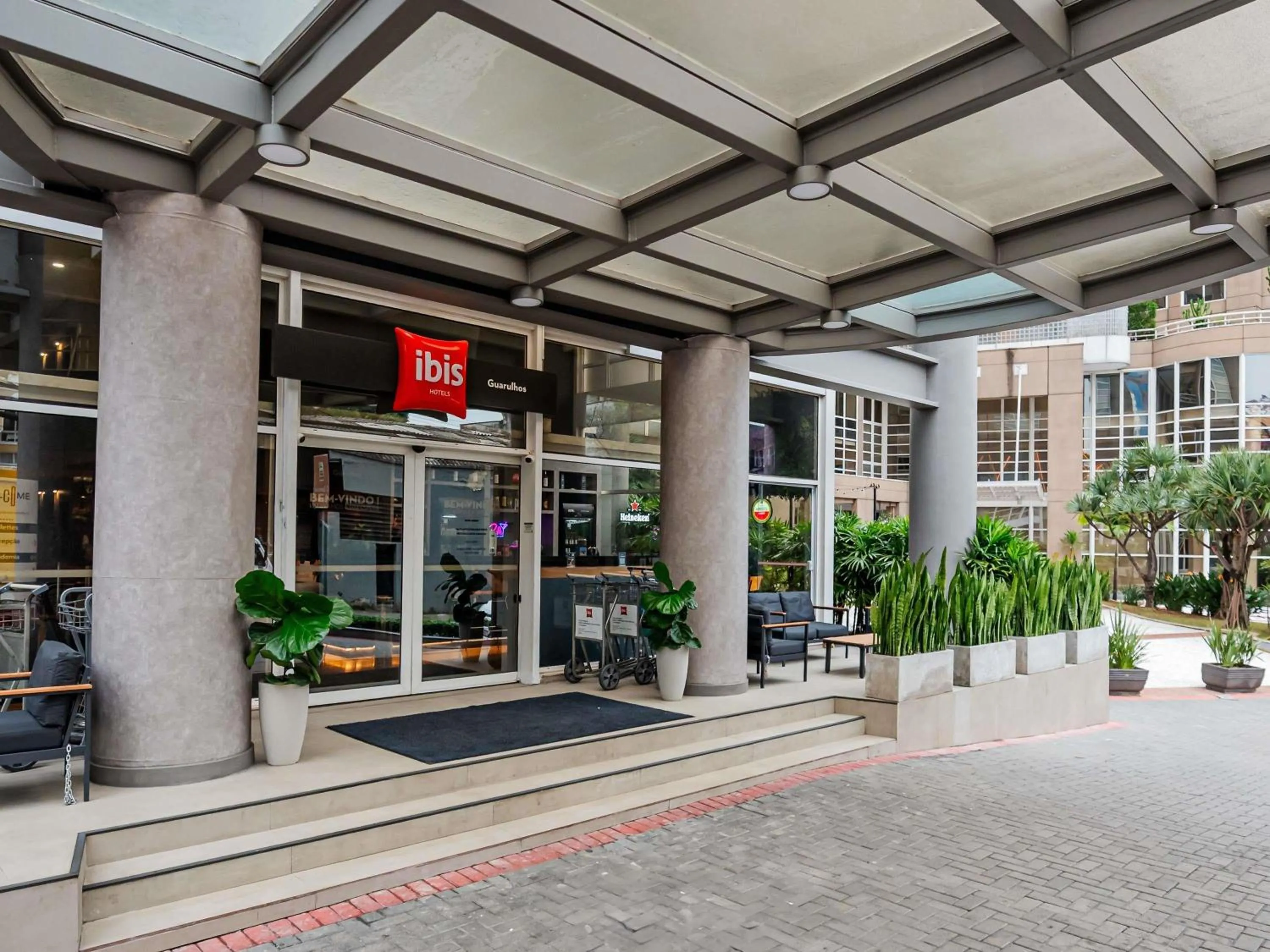 Property building in ibis Guarulhos Aeroporto