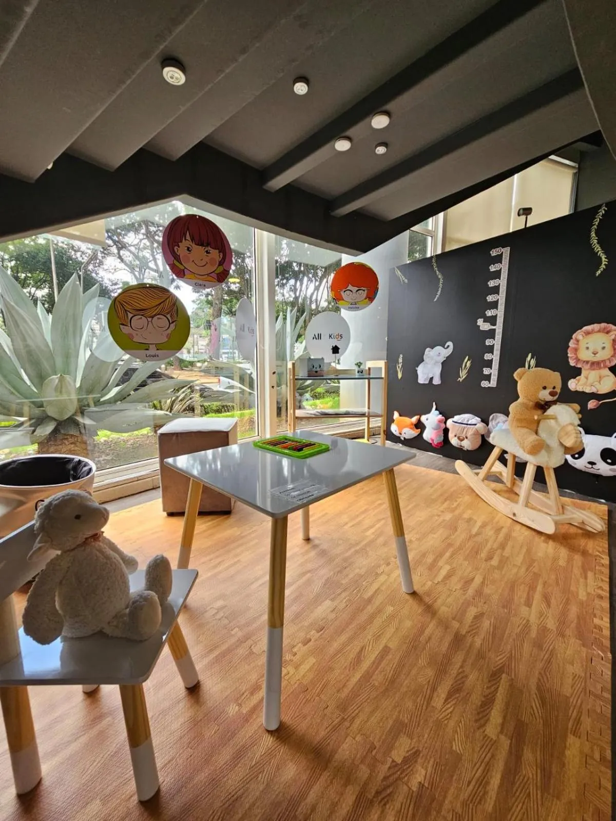 Seating area in ibis Guarulhos Aeroporto