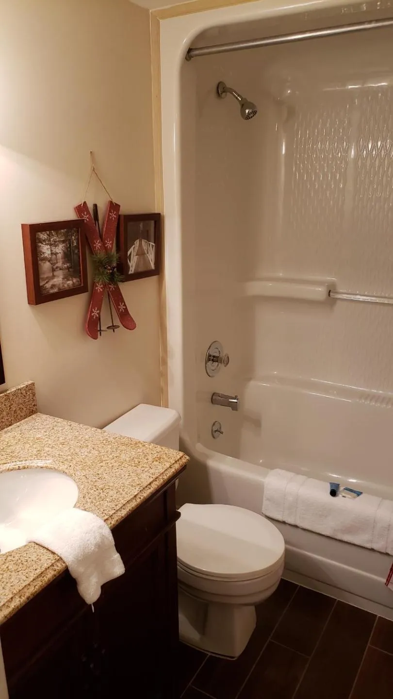 Silver Creek Unit 5404, Ski in-out, Pool Hot Tub