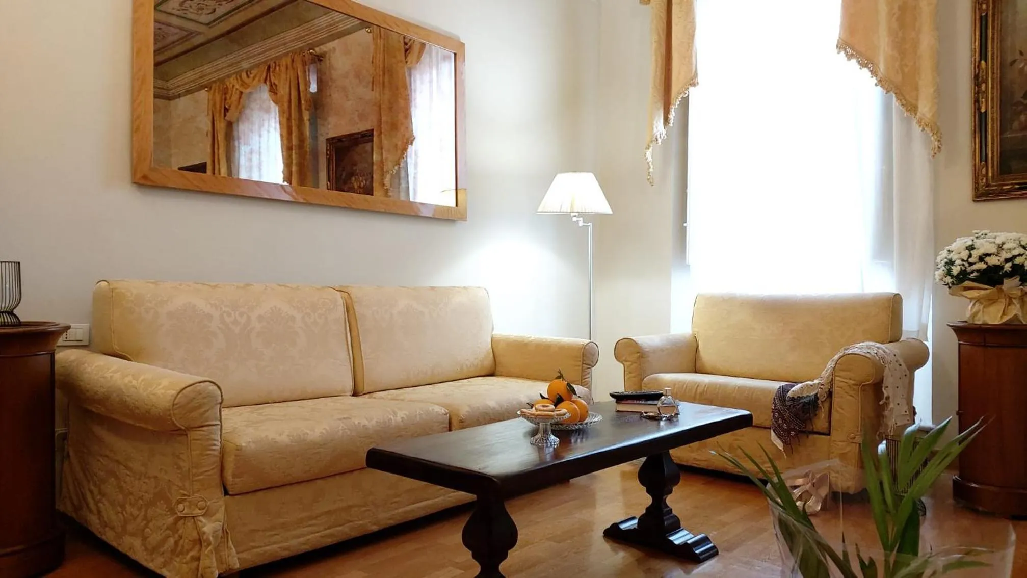 Tornabuoni La Petite Suite