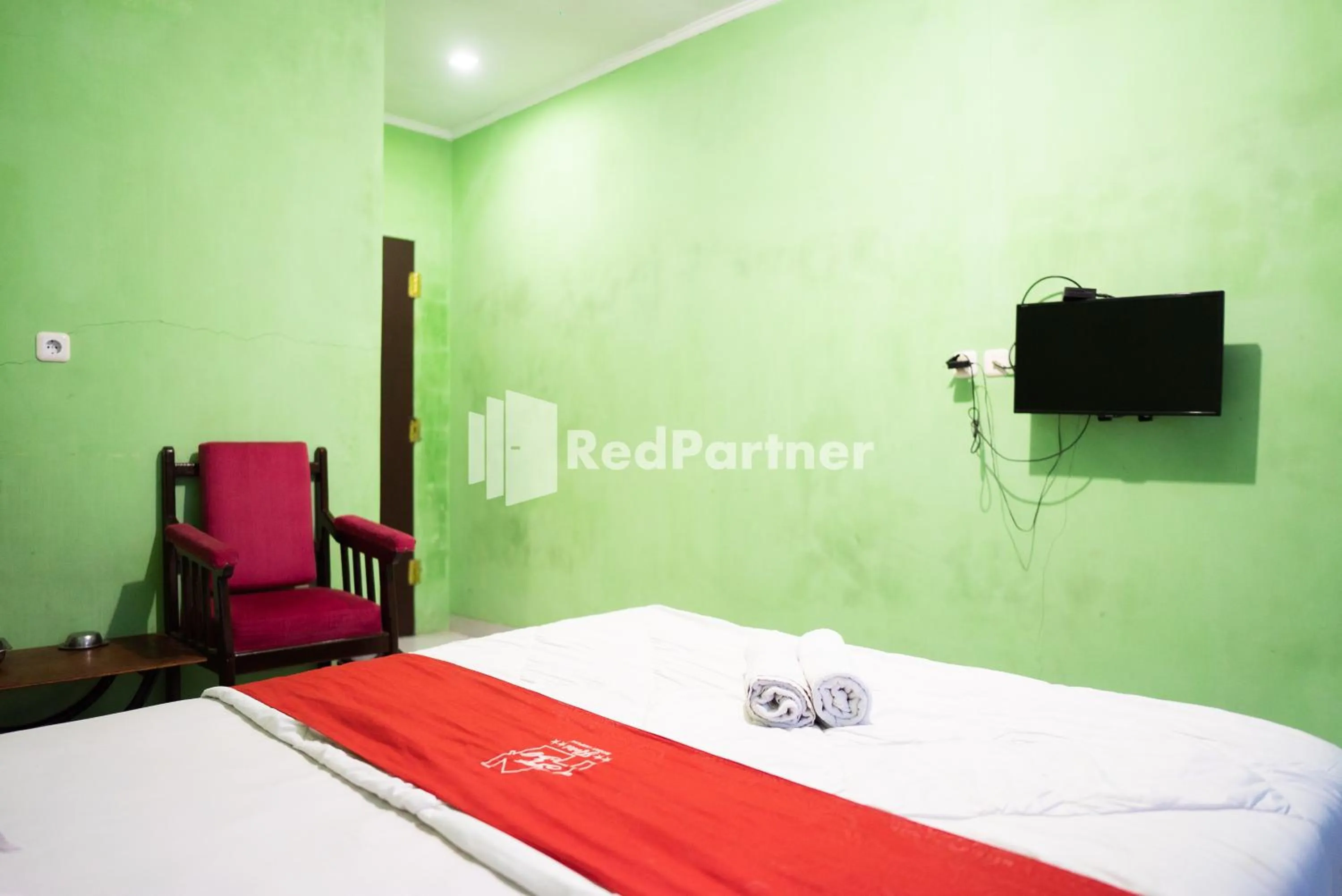 Bedroom in Hotel Ratu Ayu 2 Lampung Mitra RedDoorz