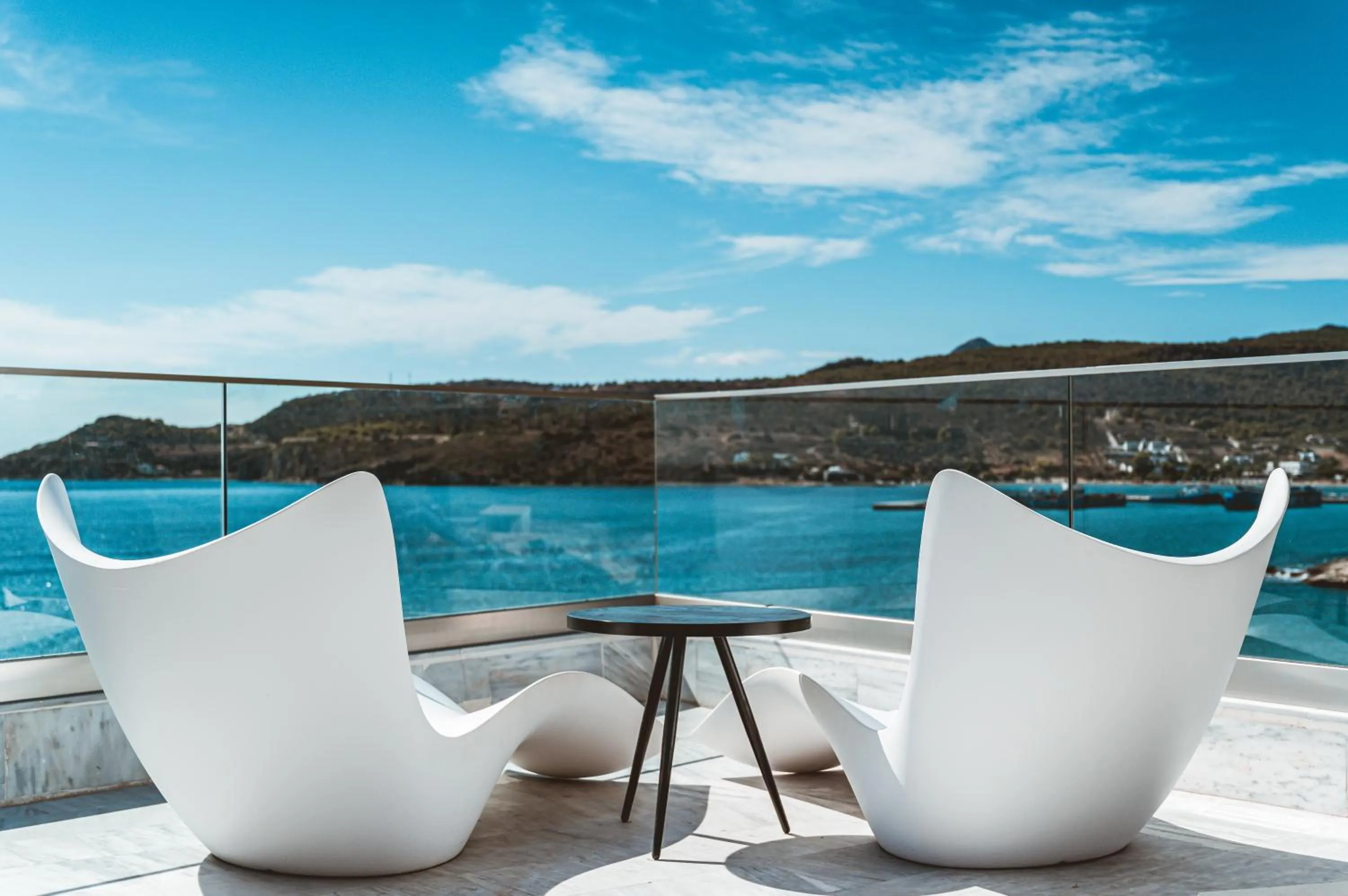 Restaurant/places to eat in Apollo Resort