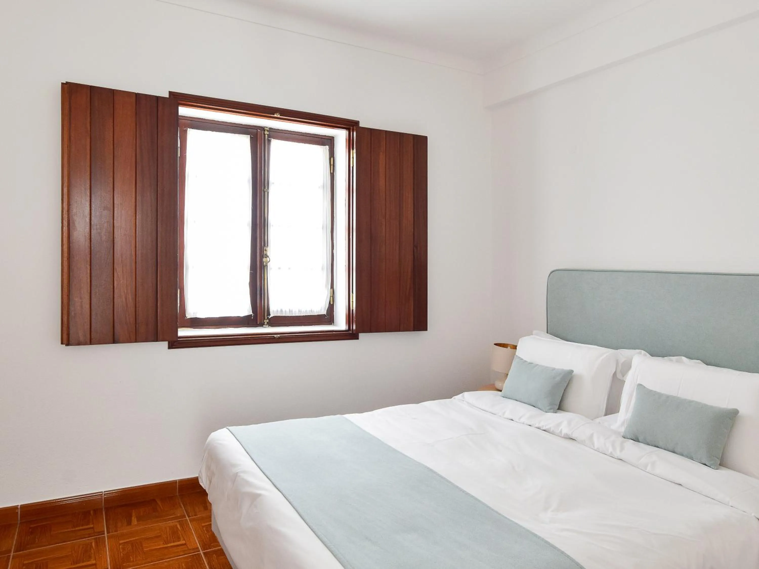 Bedroom, Bed in A Muralha