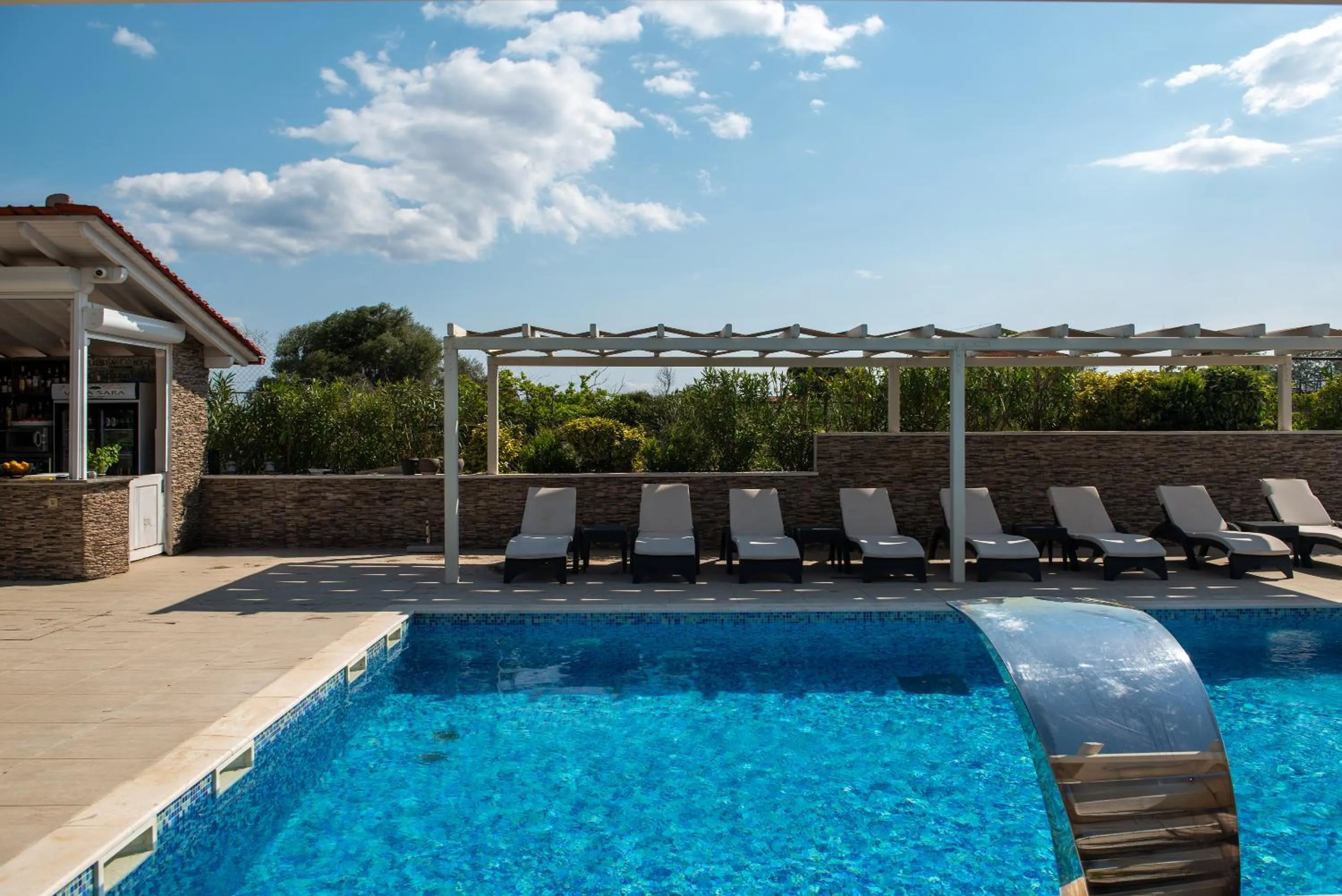 Swimming pool in Villa Sara