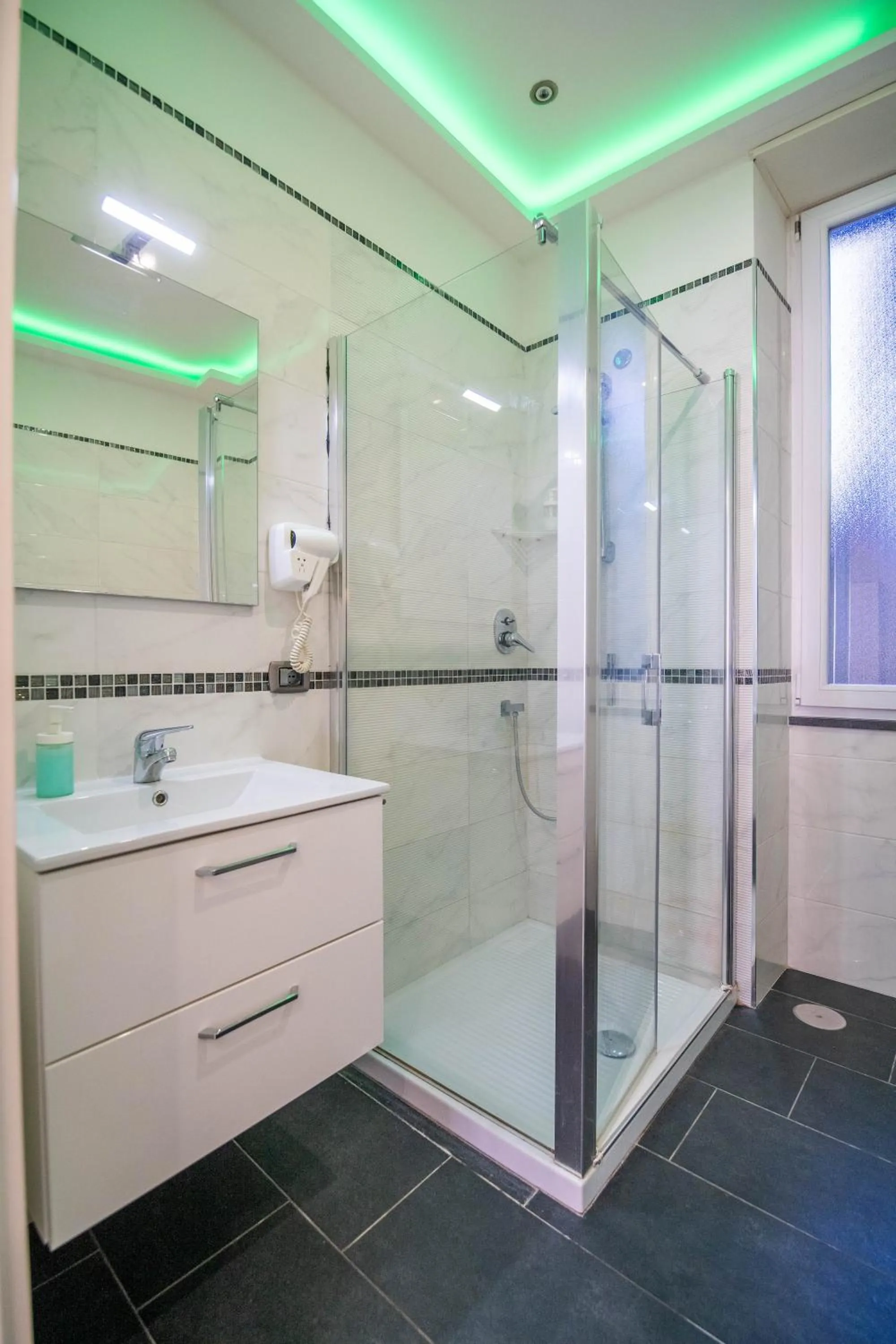 Shower in Le Suite Della Principessa