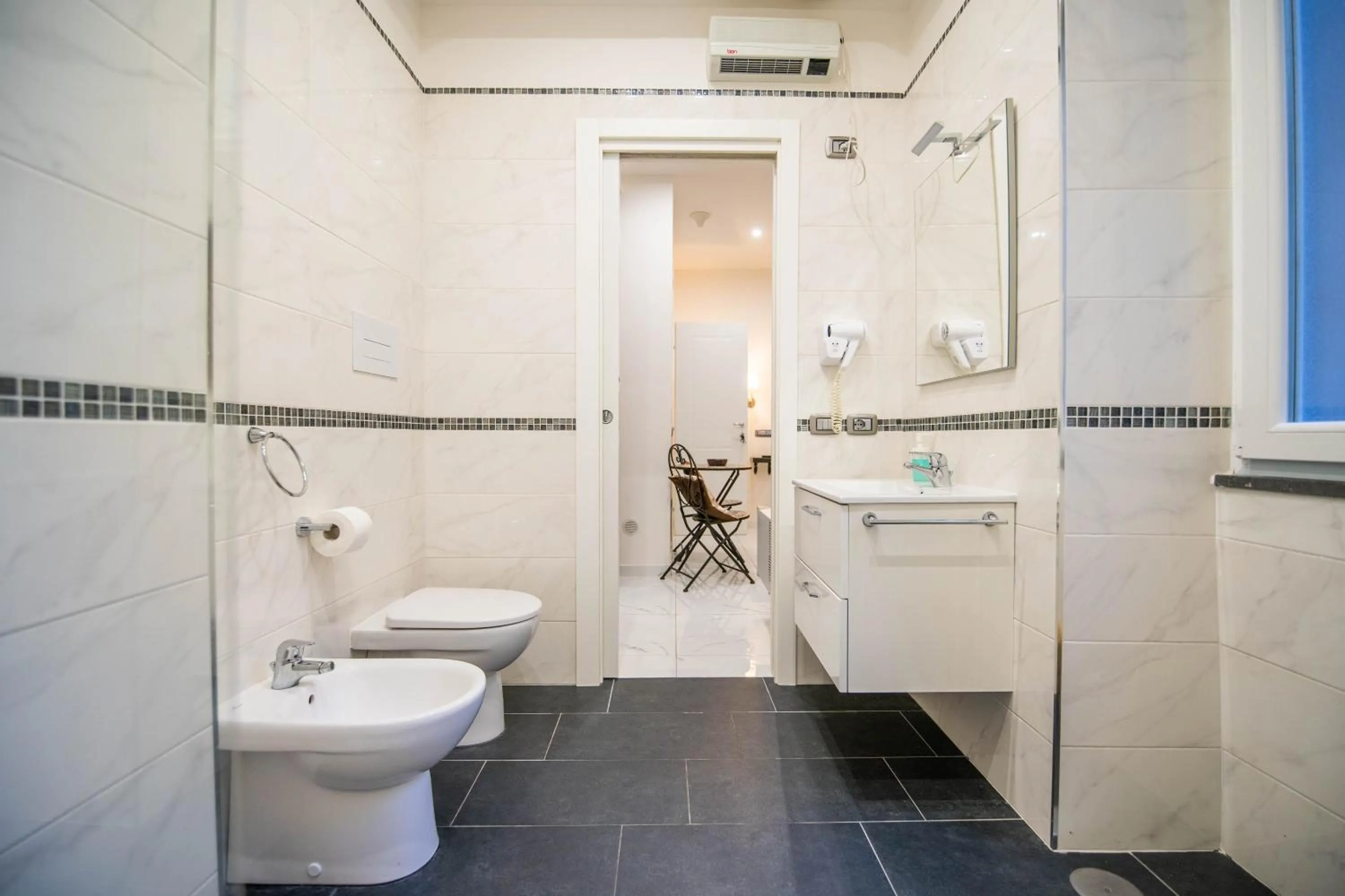 Shower in Le Suite Della Principessa