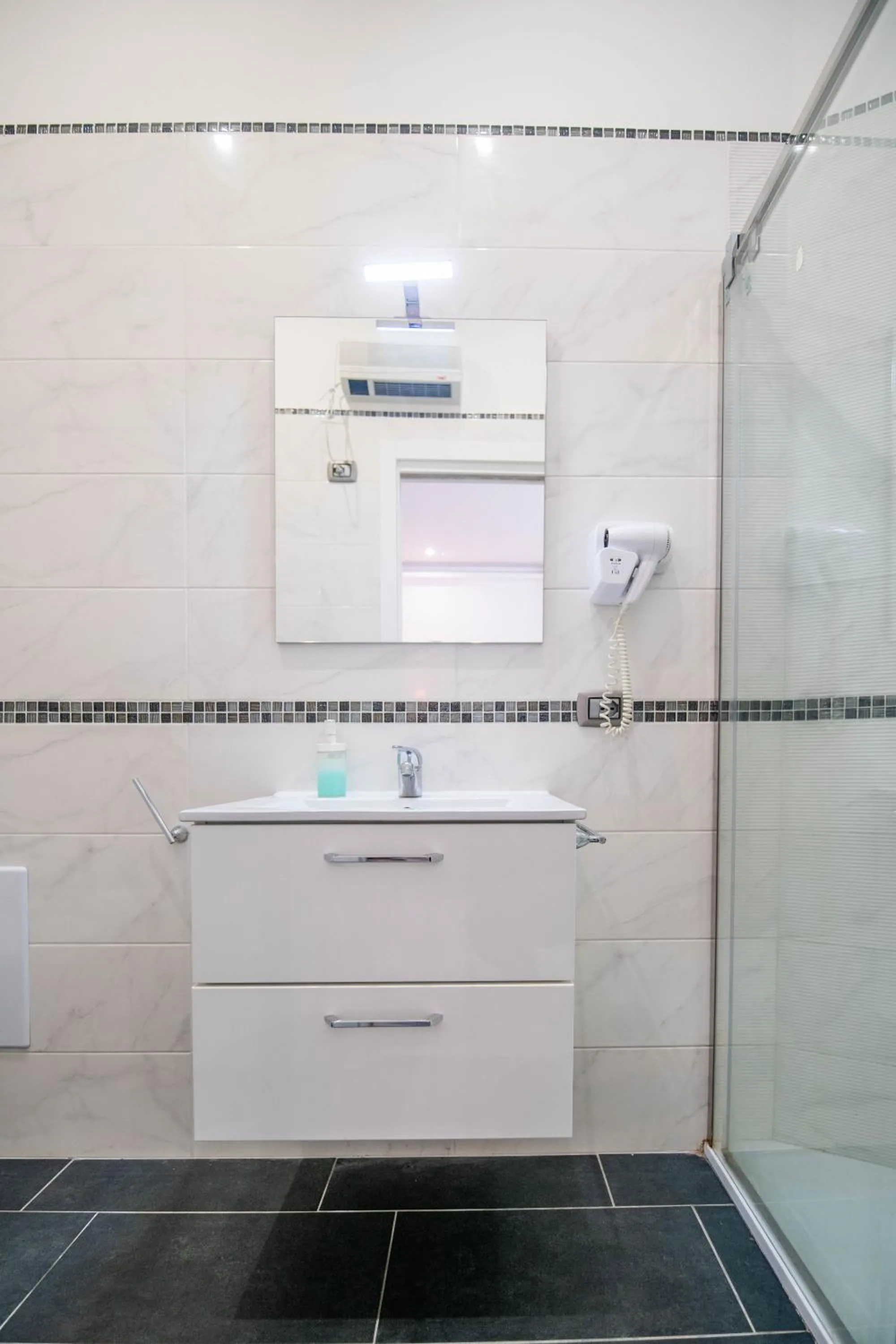 Shower in Le Suite Della Principessa