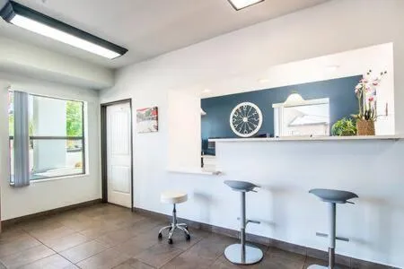 The Vistas 119 Modern studio with full kitchen 1st floor great location