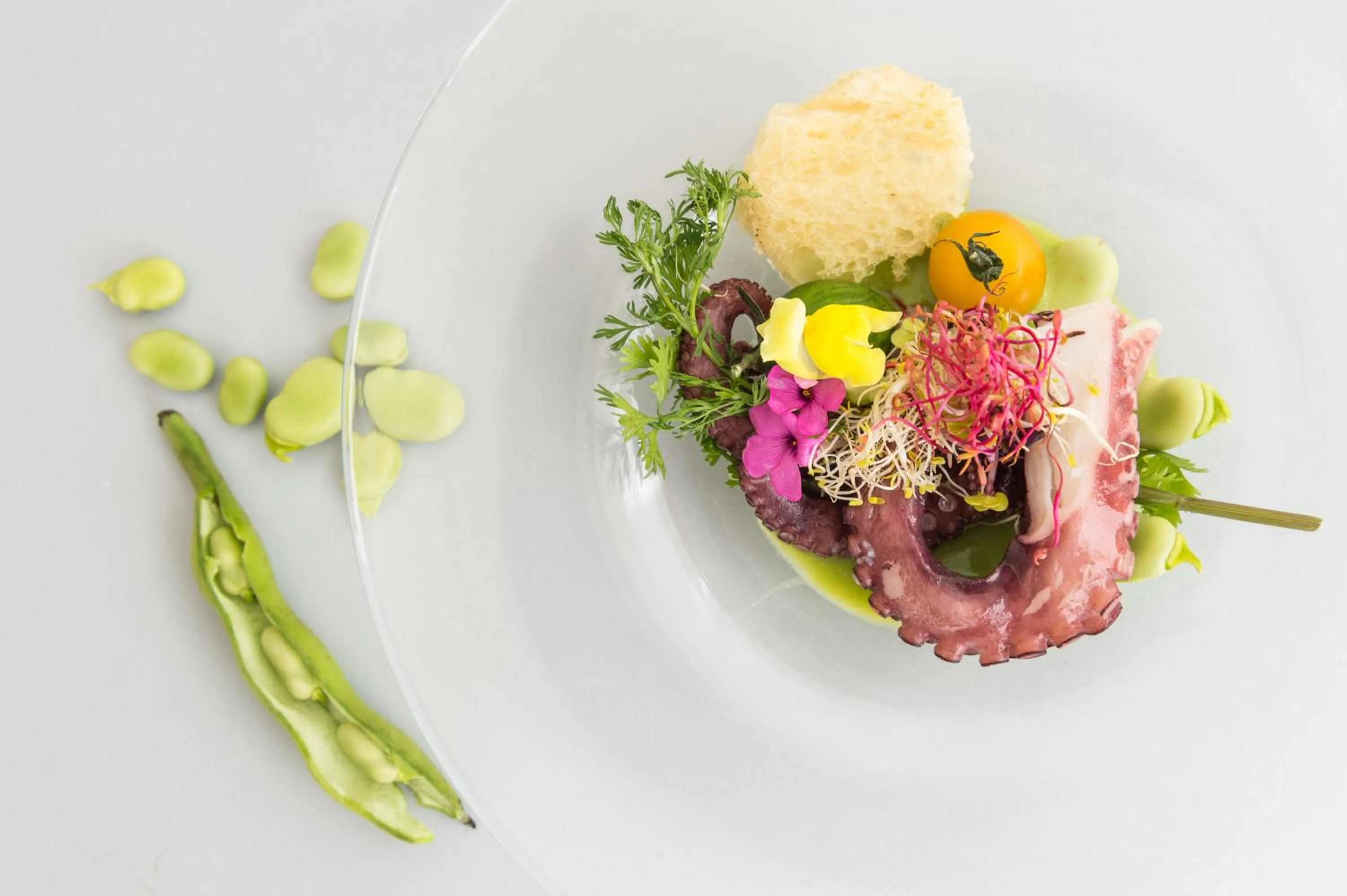 Restaurant/places to eat in Kiss Beachfront Hotel & Restaurant